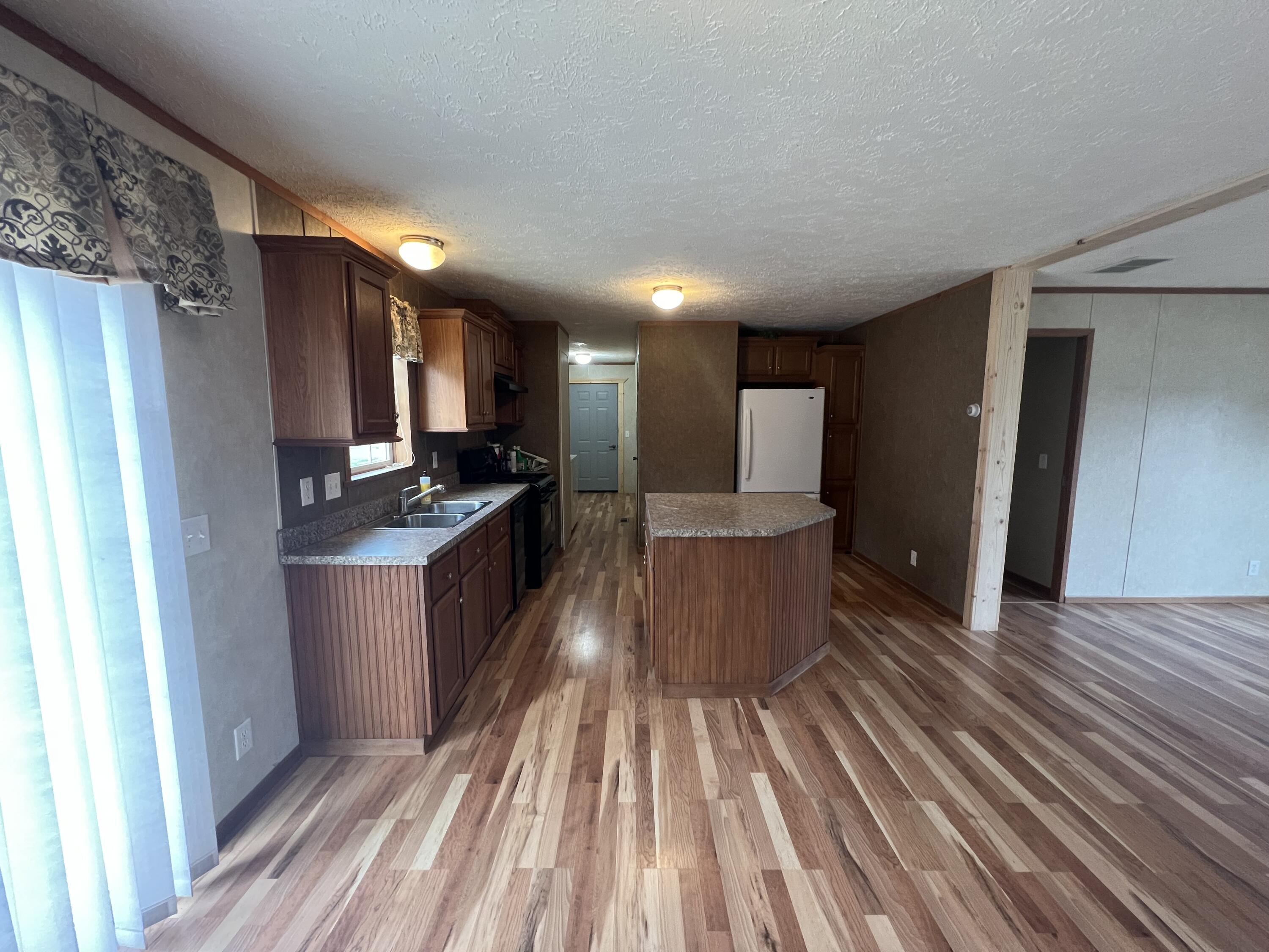 199 S Ewing Street Property Photo 13