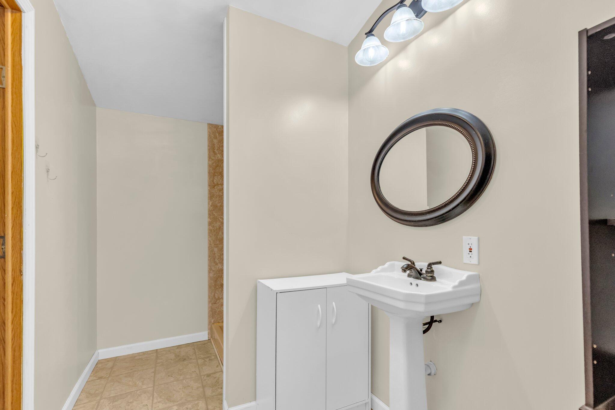 204 E Fenton Street Property Photo 23