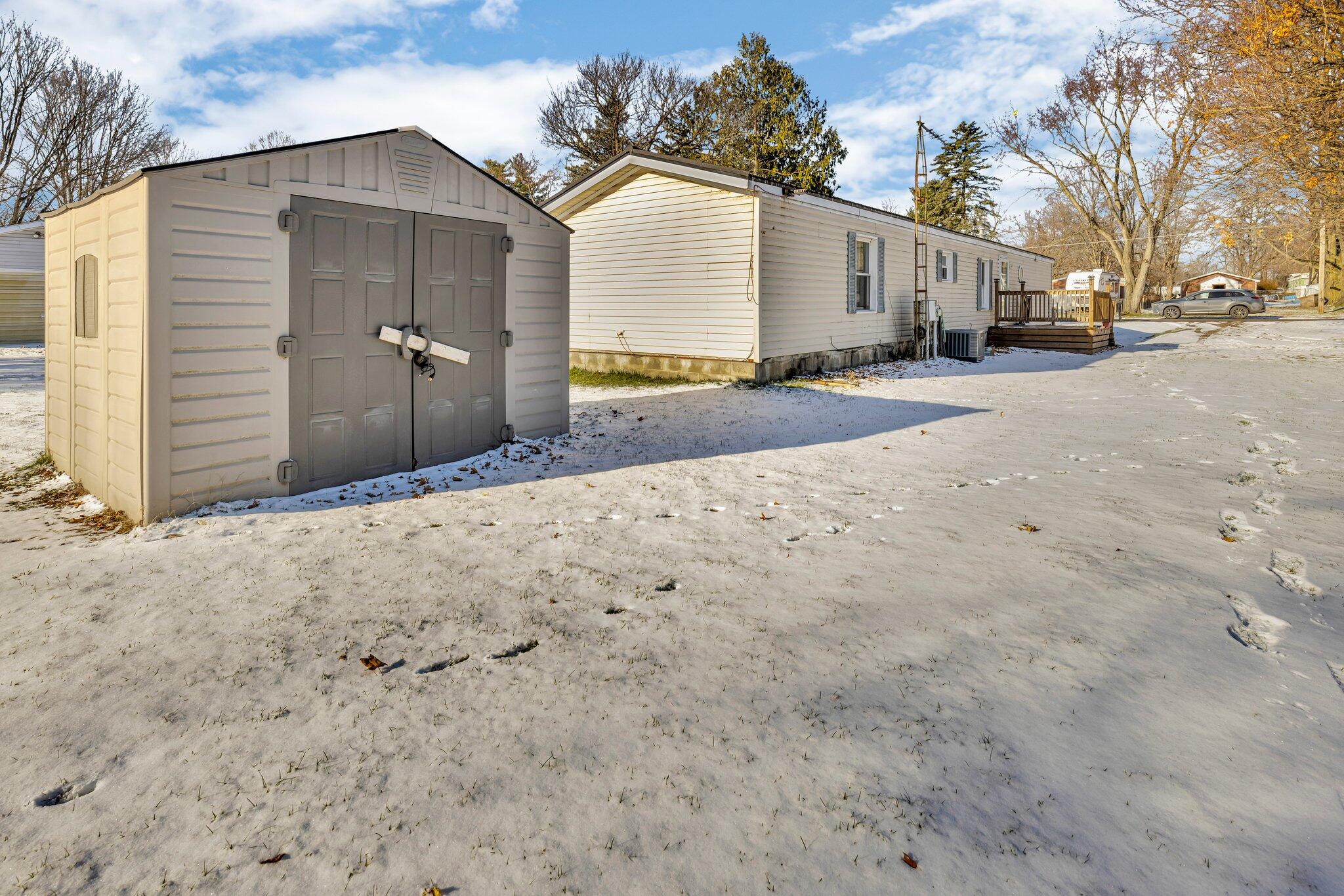 204 E Fenton Street Property Photo 31