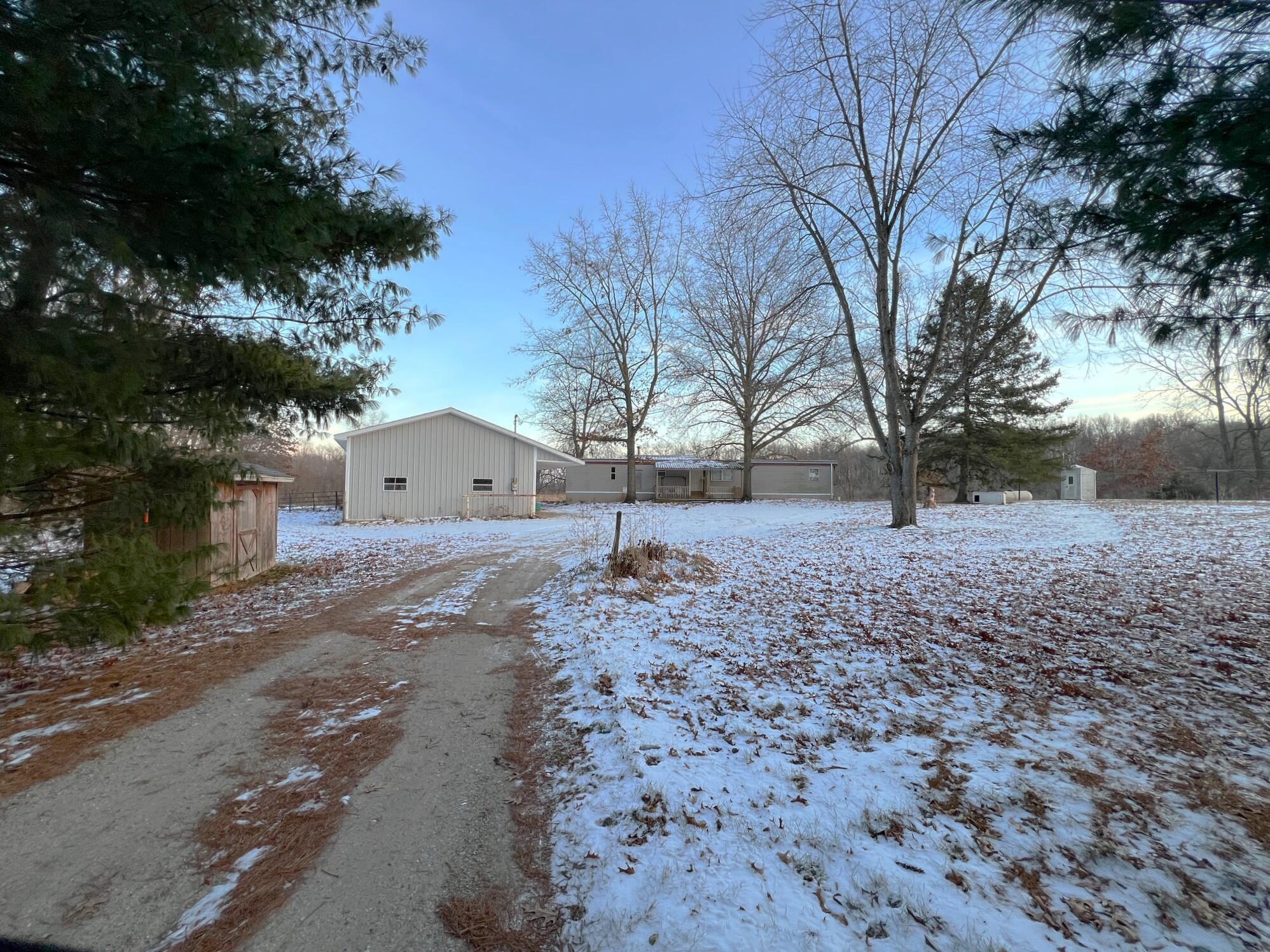 59445 Farrand Road Property Photo 2