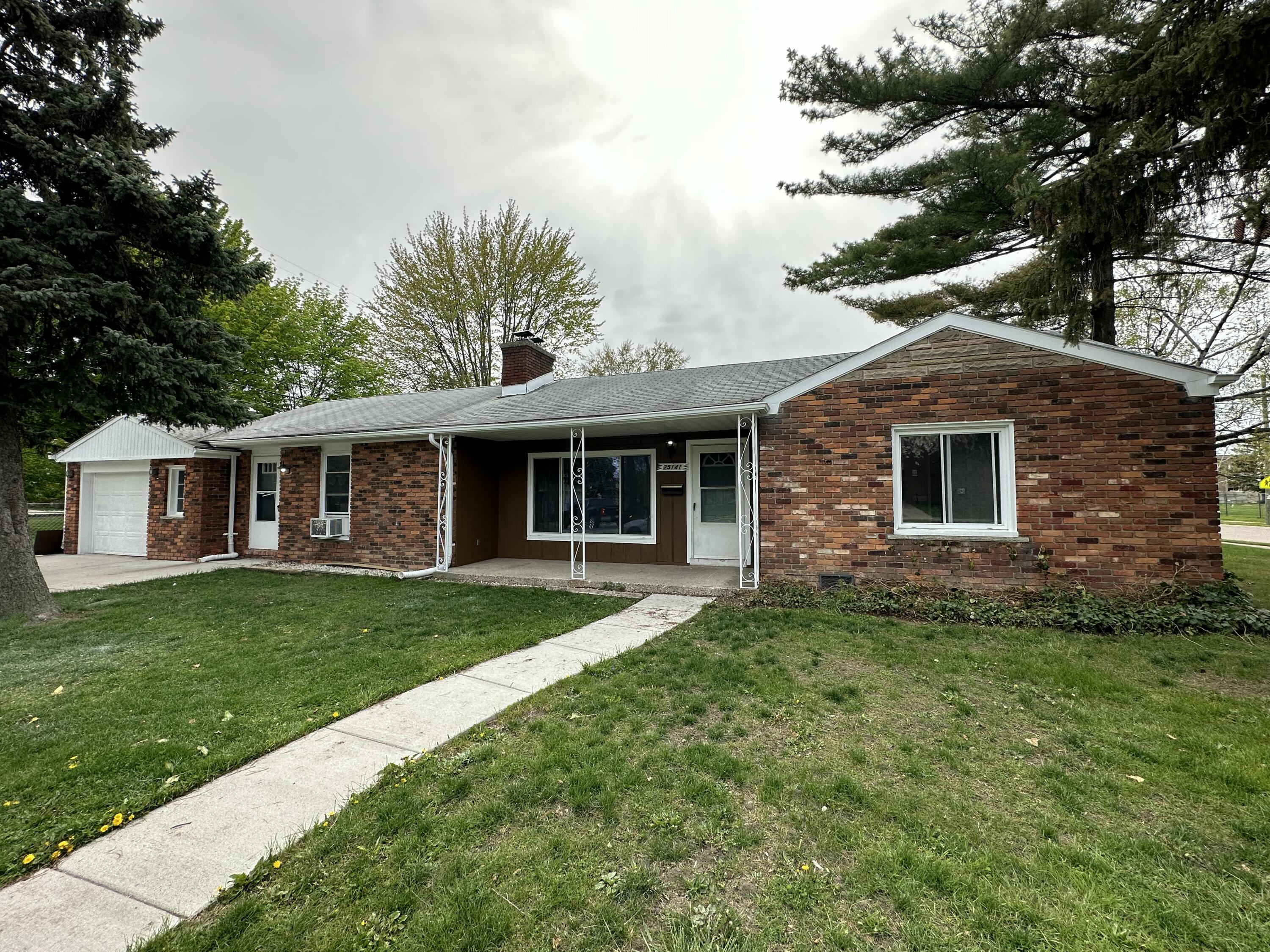 25141 Burt Property Photo