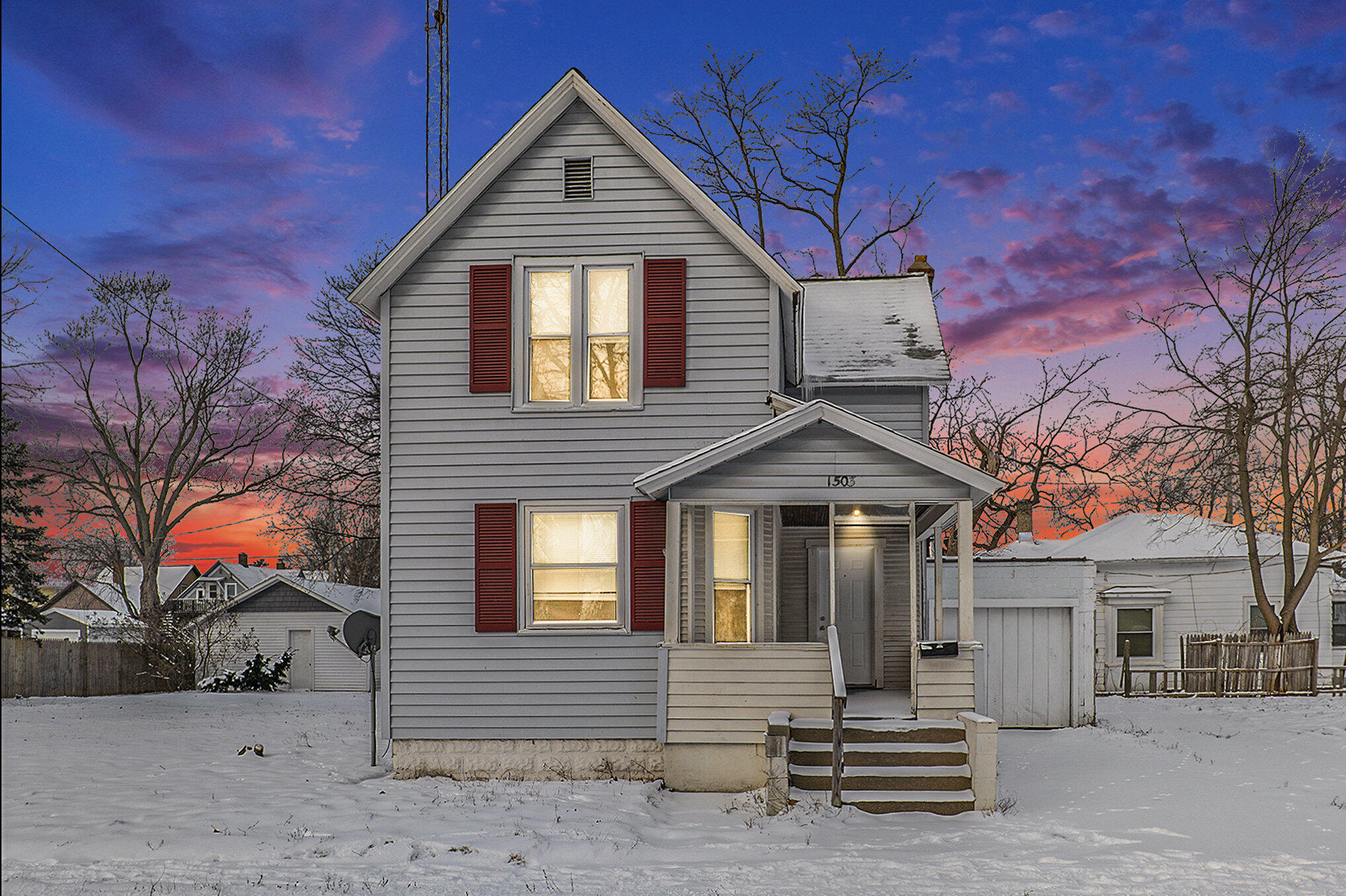 1503 Jiroch Street Property Photo 2