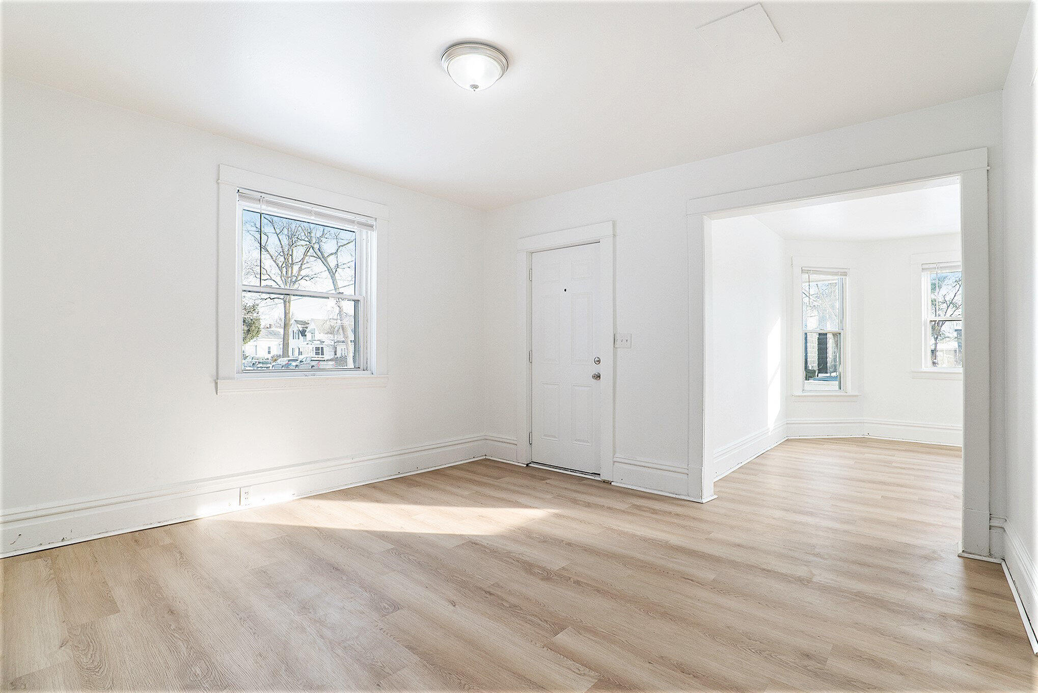 1503 Jiroch Street Property Photo 3