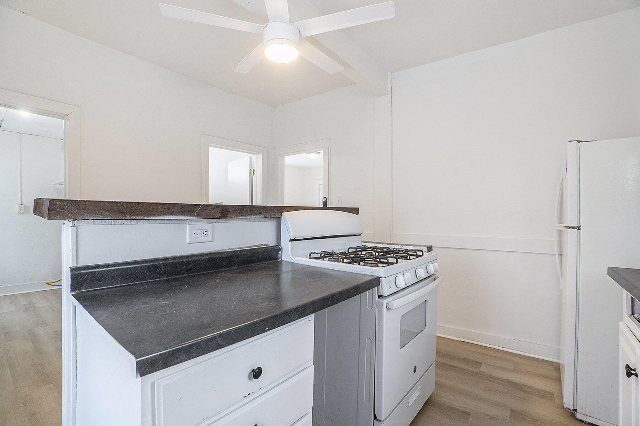 1503 Jiroch Street Property Photo 8