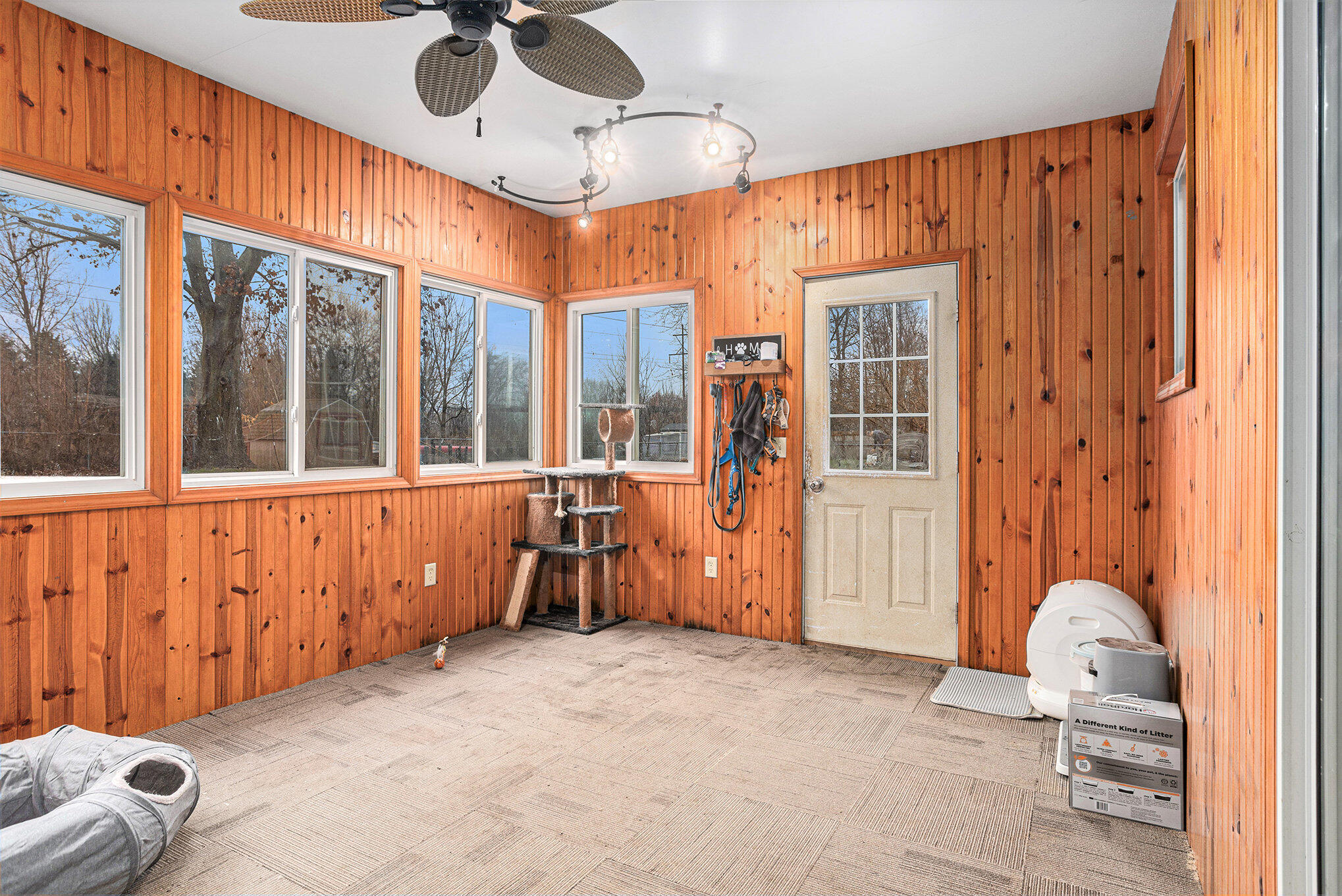 4217 Tiffany Avenue Property Photo 6