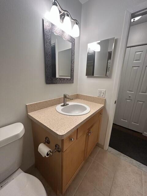 1942 Axtell Drive, 5 Property Photo 9
