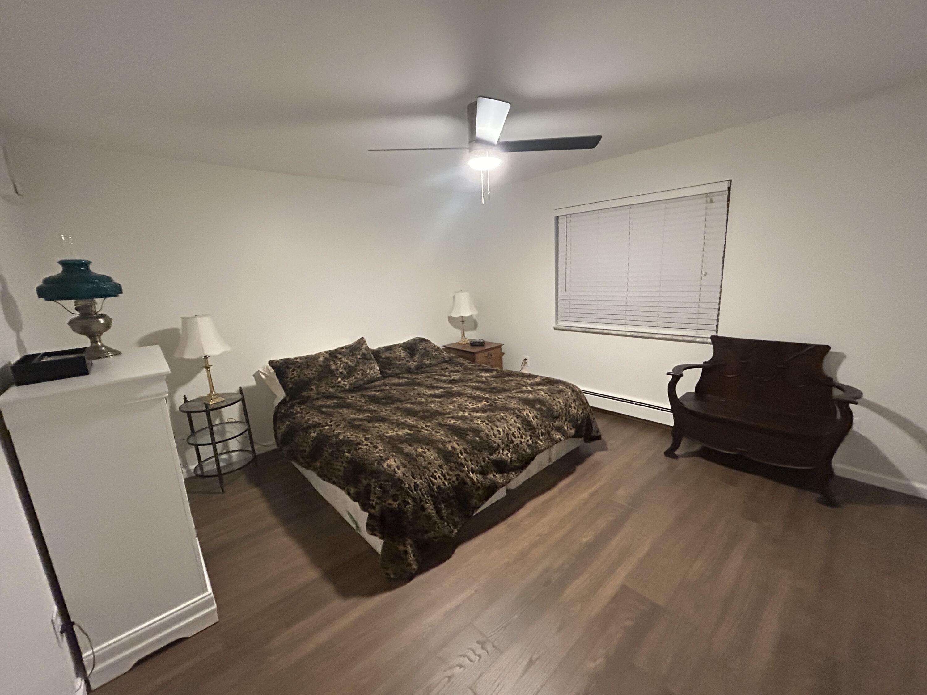 1942 Axtell Drive, 5 Property Photo 13