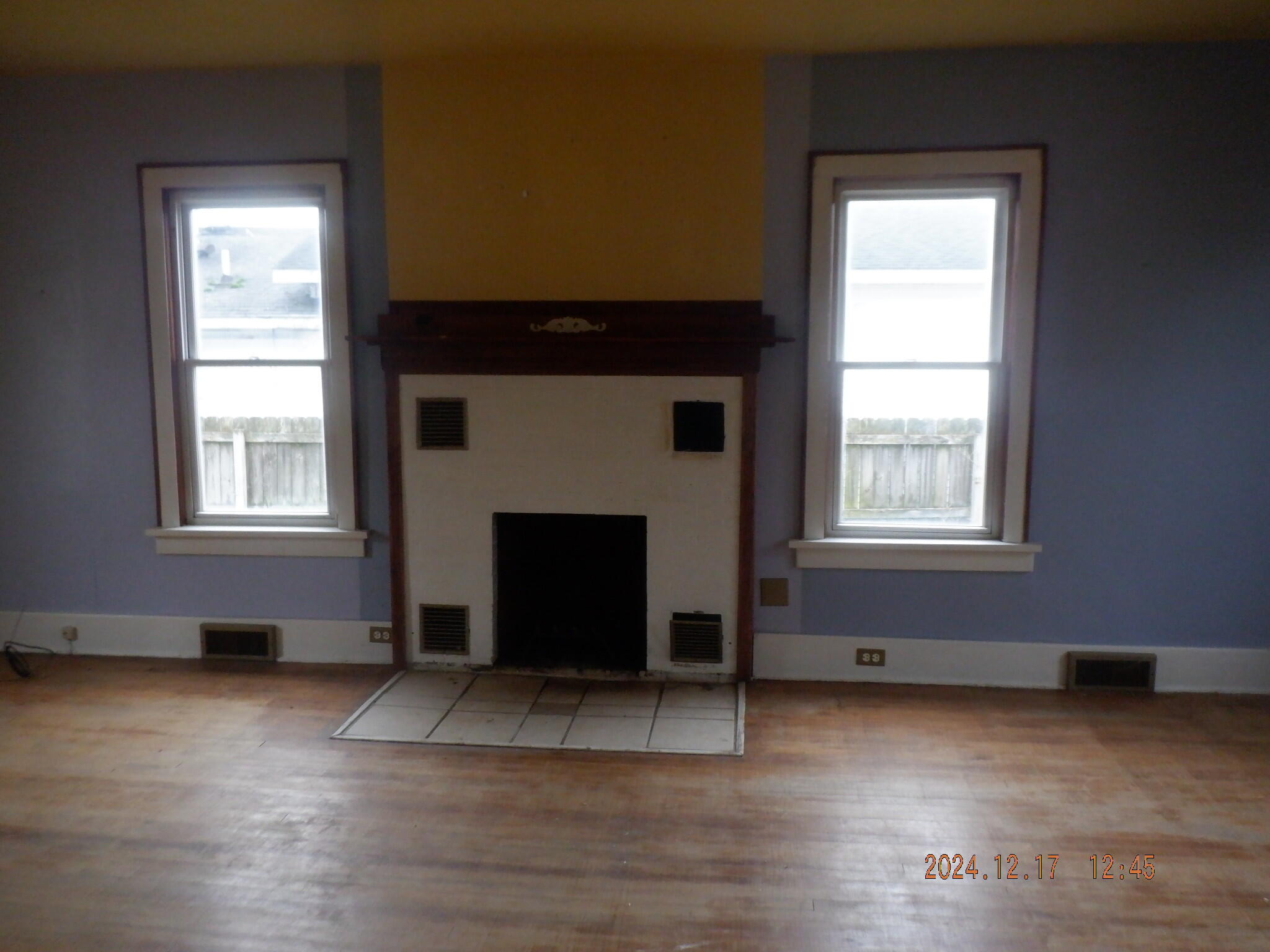 9 E Monroe Street Property Photo 4