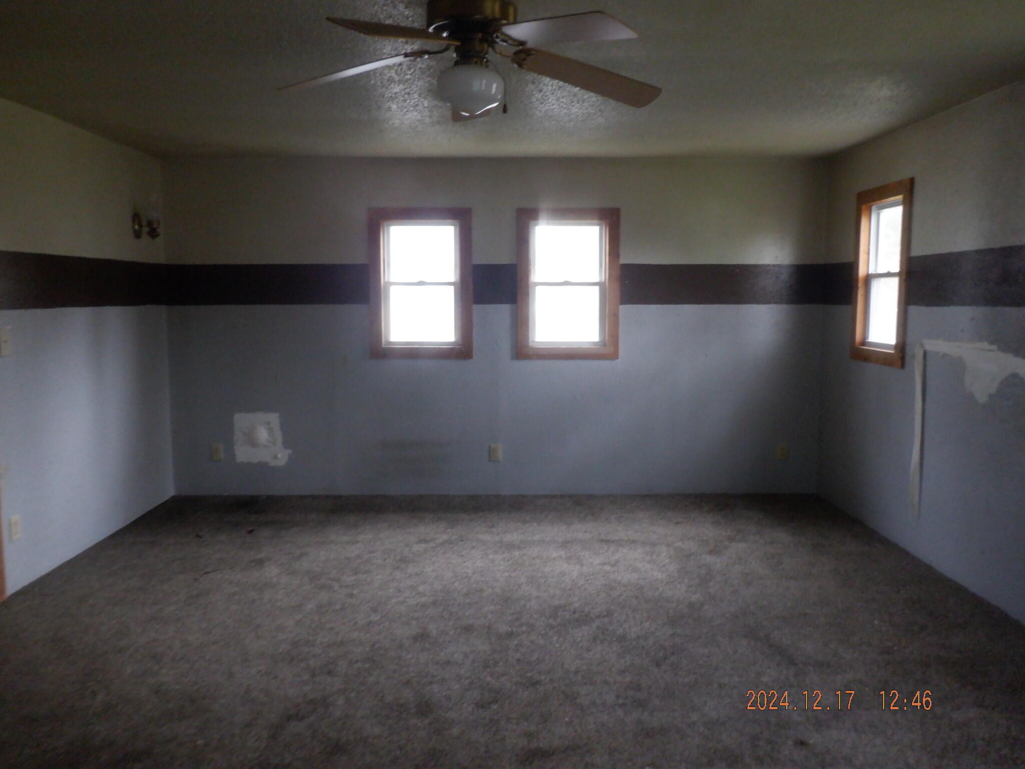 9 E Monroe Street Property Photo 8