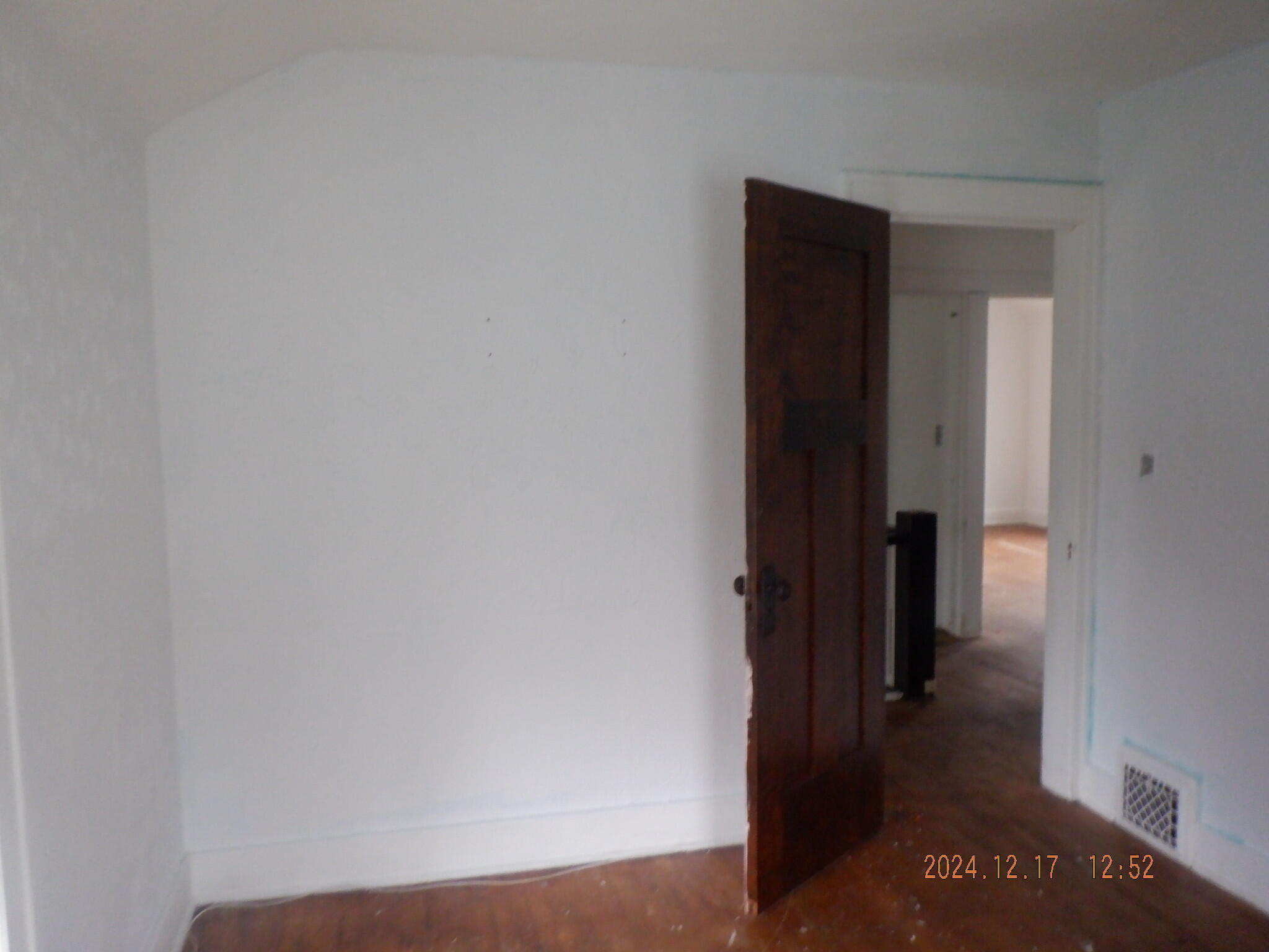 9 E Monroe Street Property Photo 10