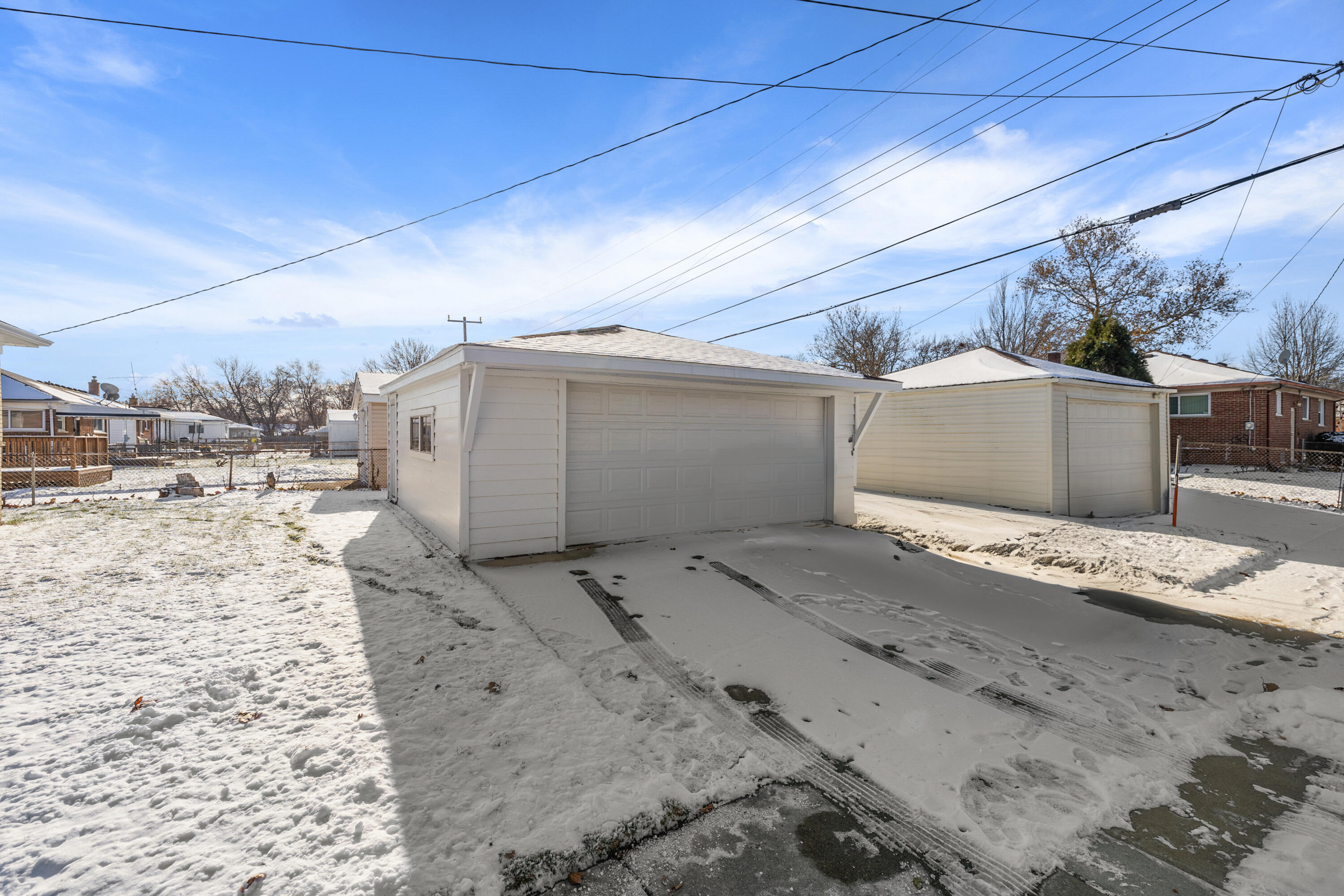 21991 Ridgedale Street Property Photo 32