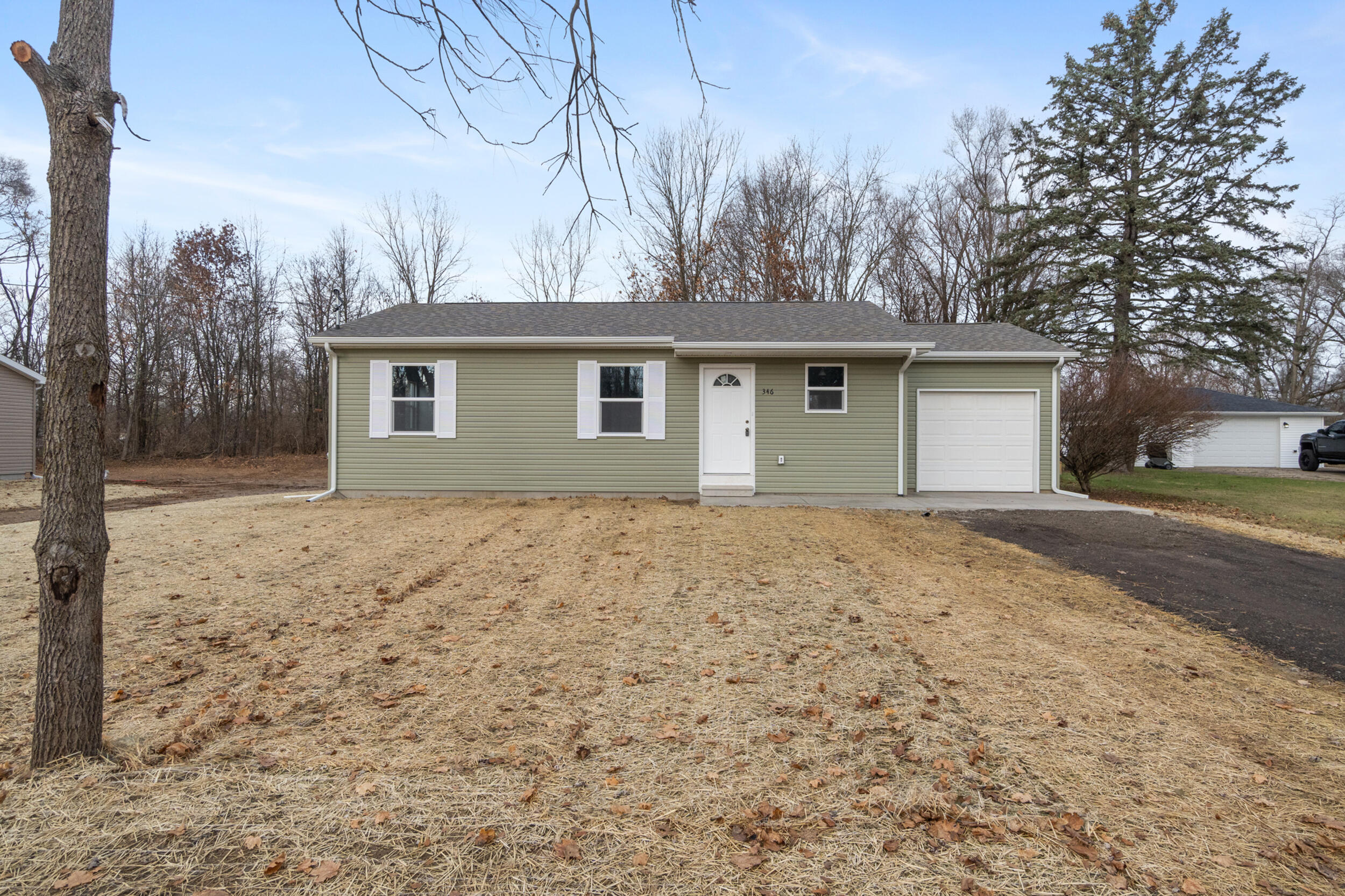 346 Lafayette Road Property Photo 1