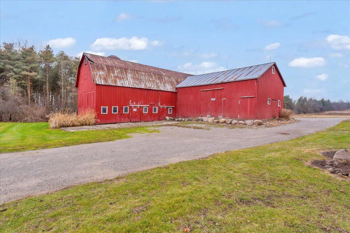 7901 7 Mile Road Property Photo 37