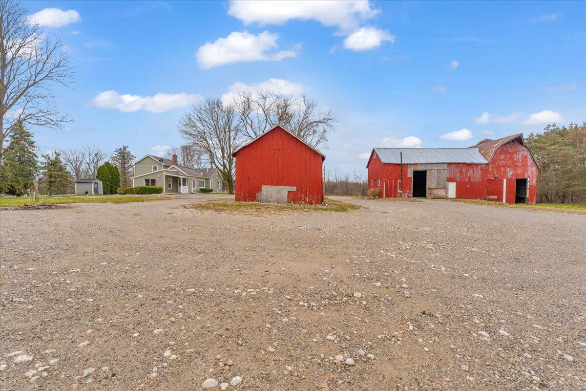 7901 7 Mile Road Property Photo 39