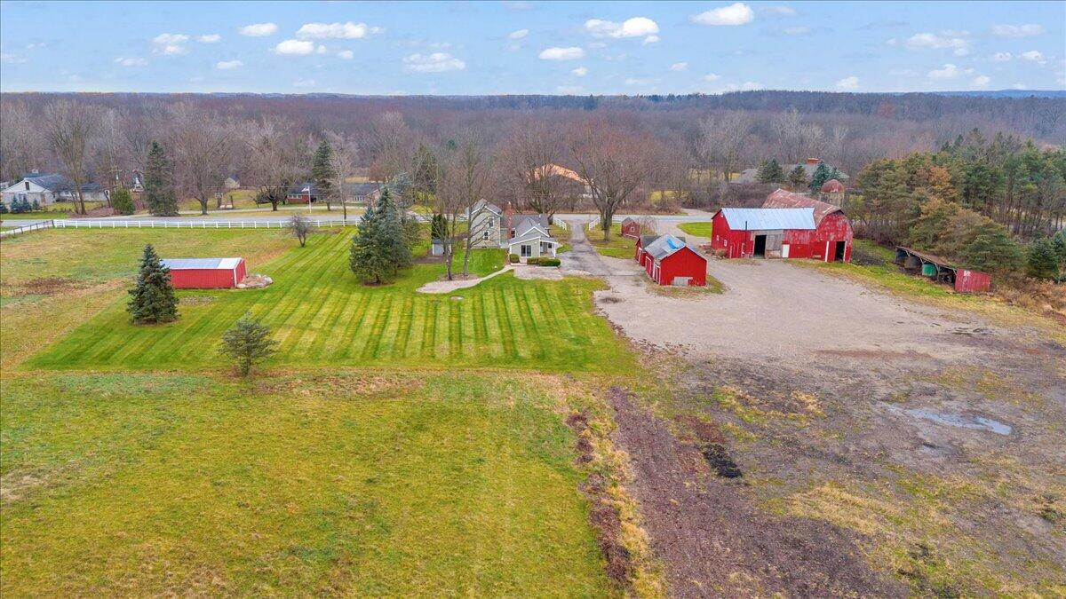 7901 7 Mile Road Property Photo 40