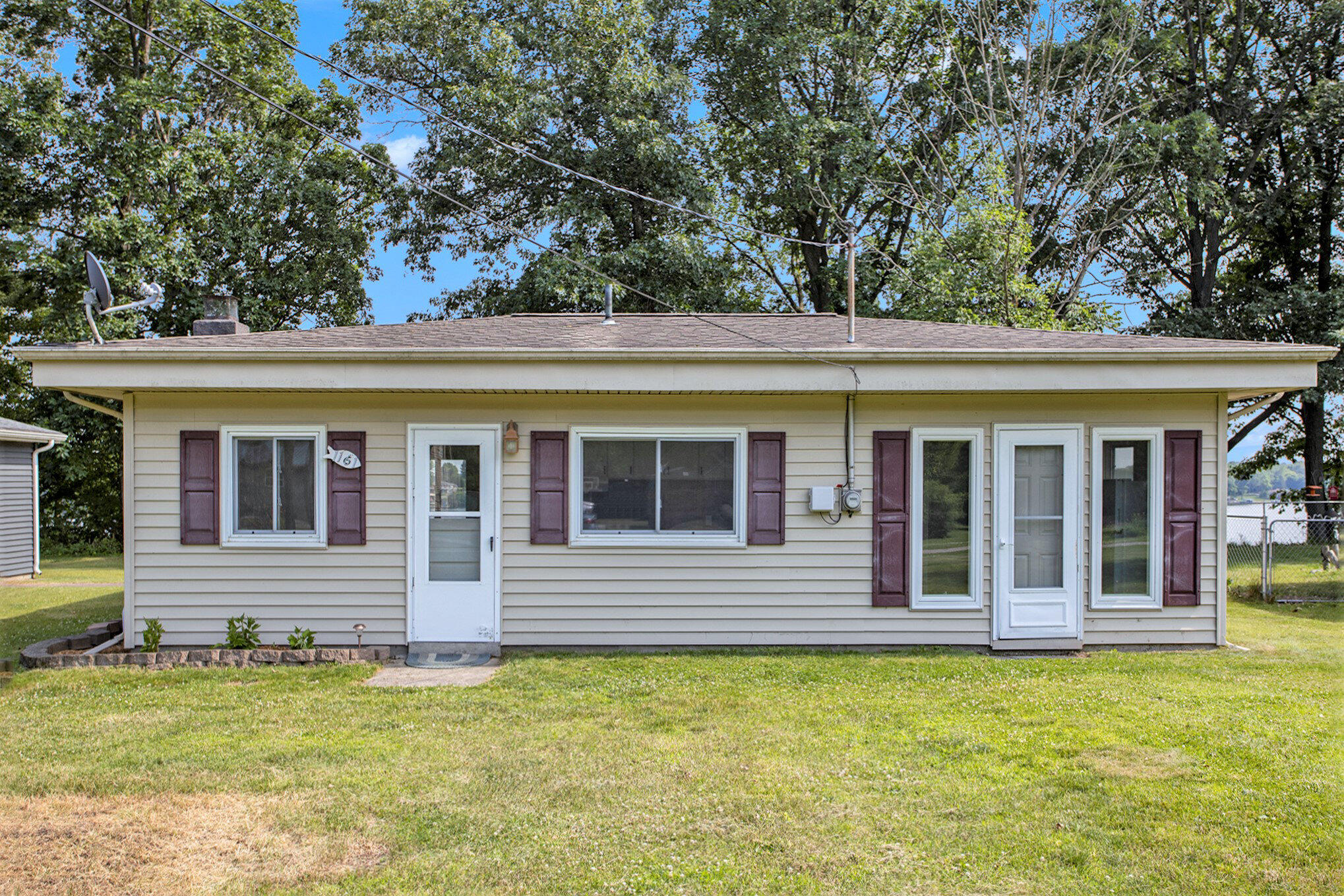 1161 Oak Grove Park Property Photo