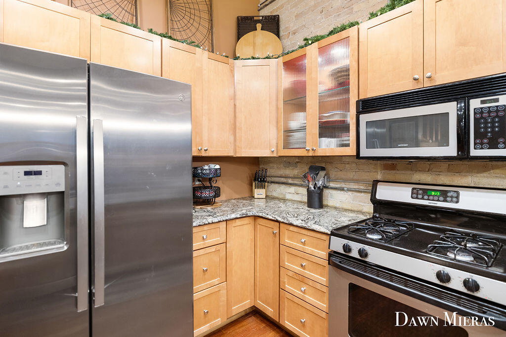 51 Monroe Center Street Nw, 206 Property Photo 9