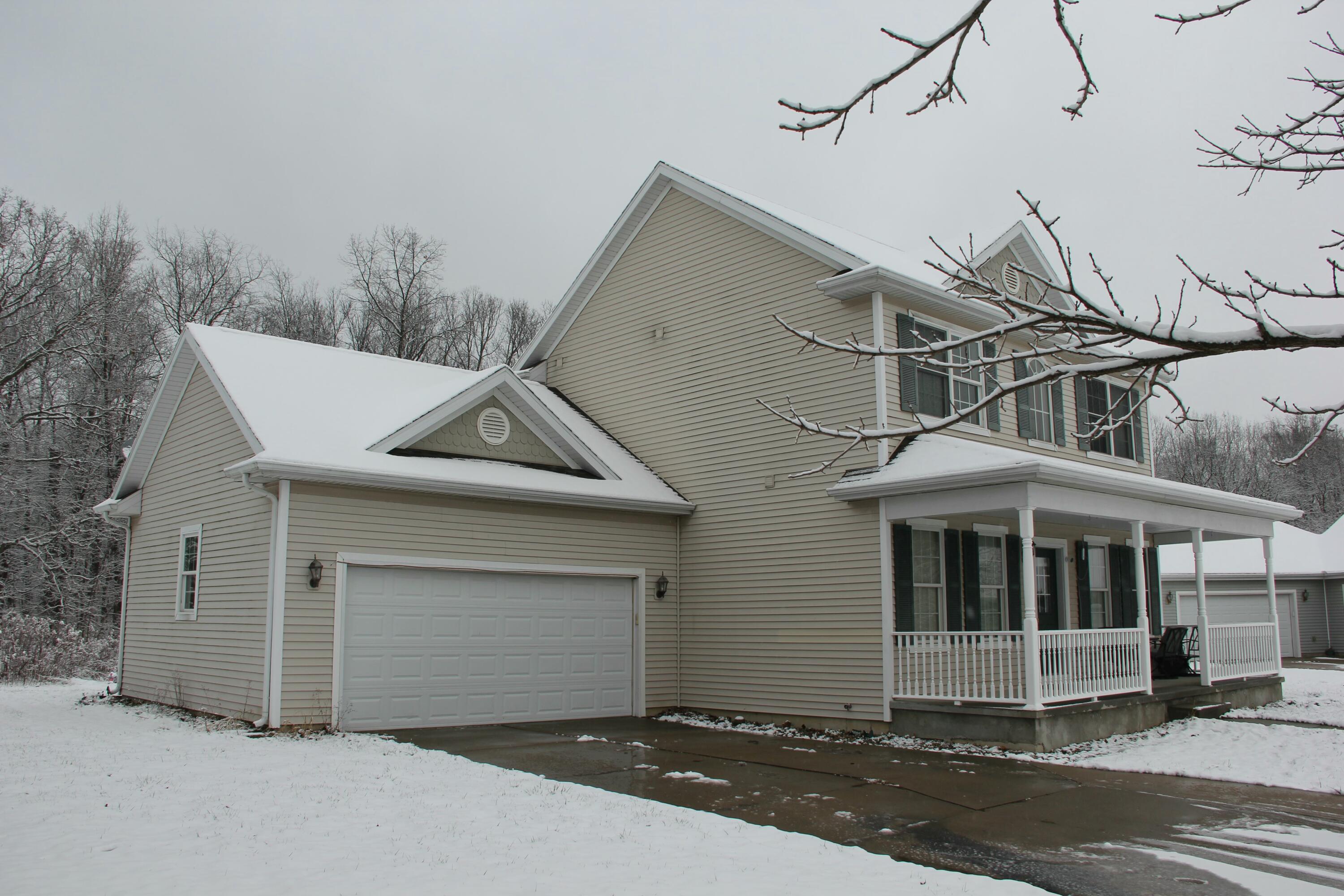 57580 Nishnabe Myewen Street Property Photo 2