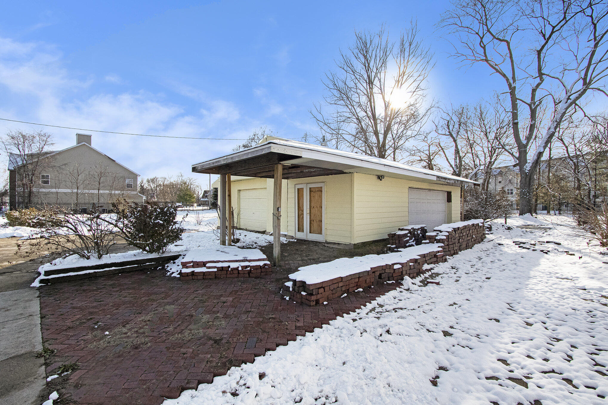 366 Pipestone Street Property Photo 5