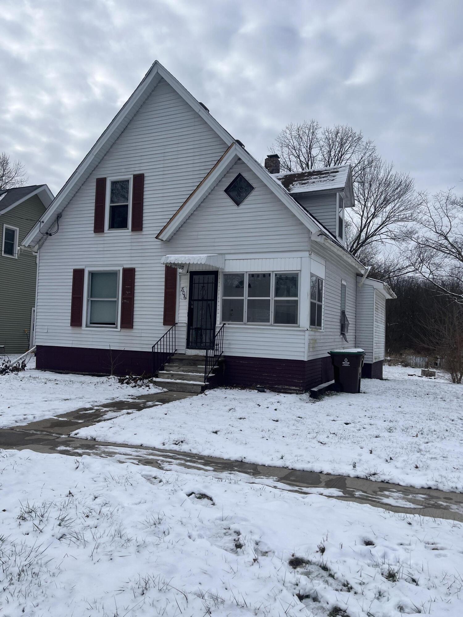 806 S Eaton Street Property Photo