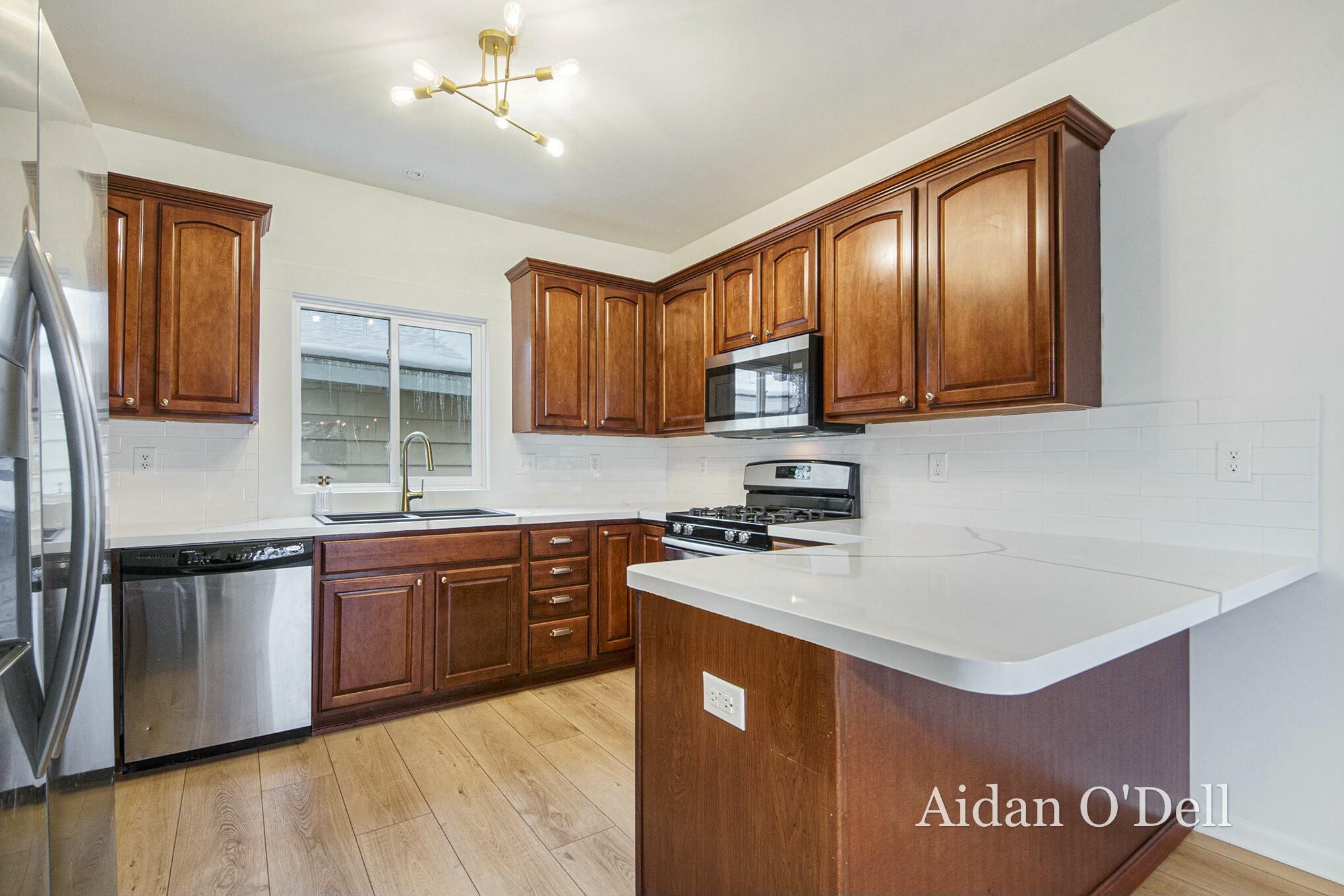 841 College Avenue Se Property Photo 7