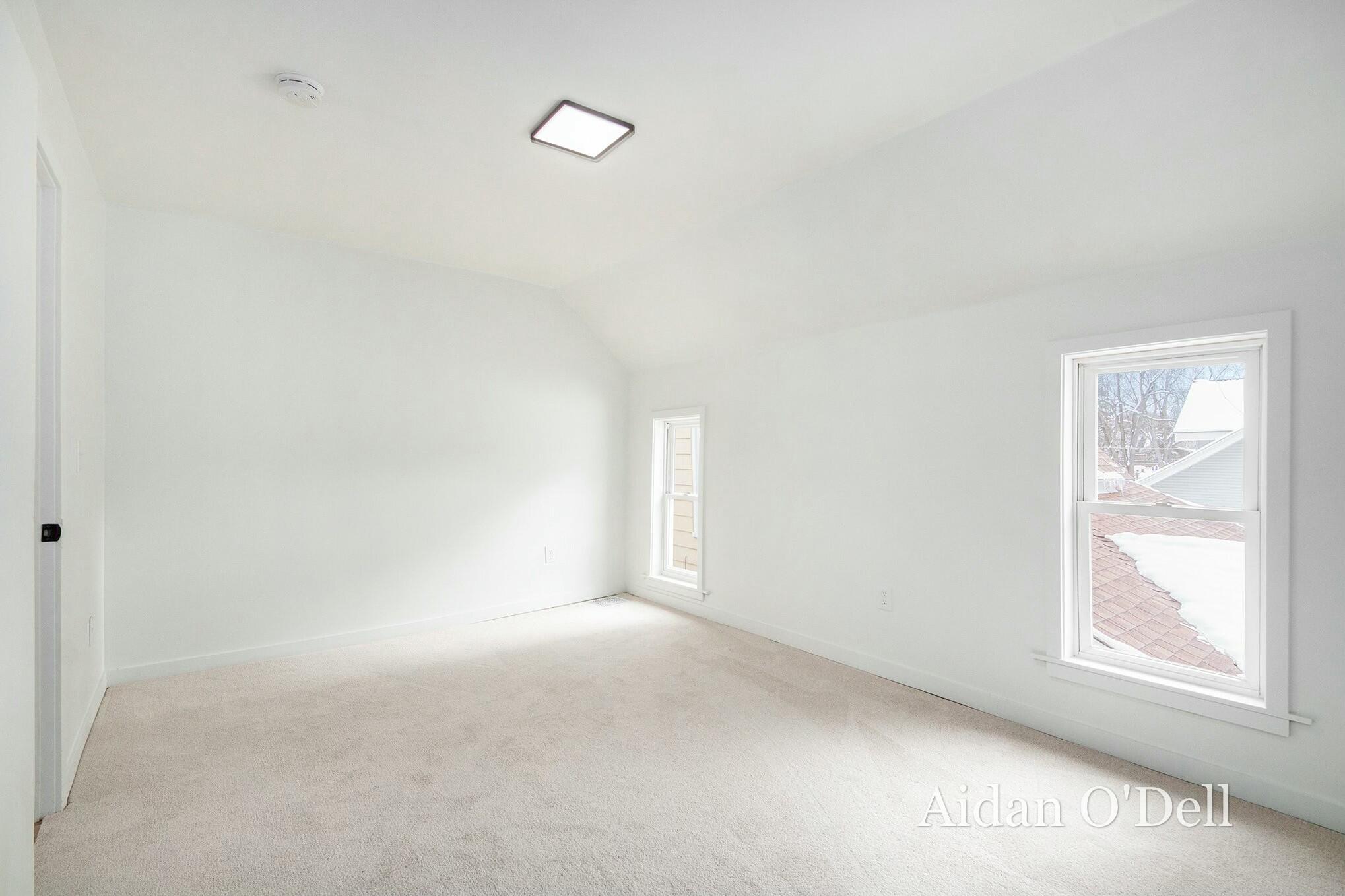 841 College Avenue Se Property Photo 18