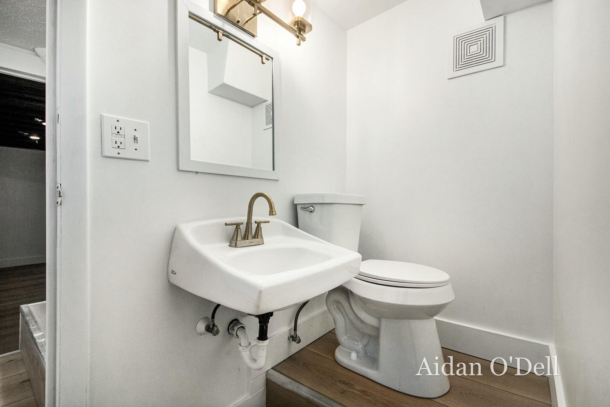 841 College Avenue Se Property Photo 23