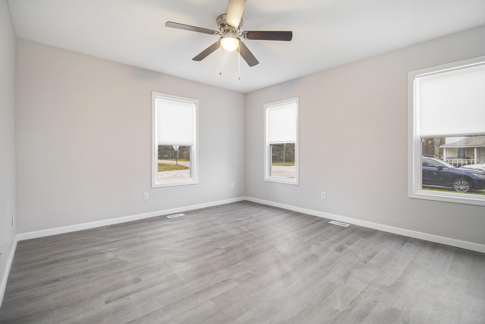 322 Emmons Street Property Photo 8