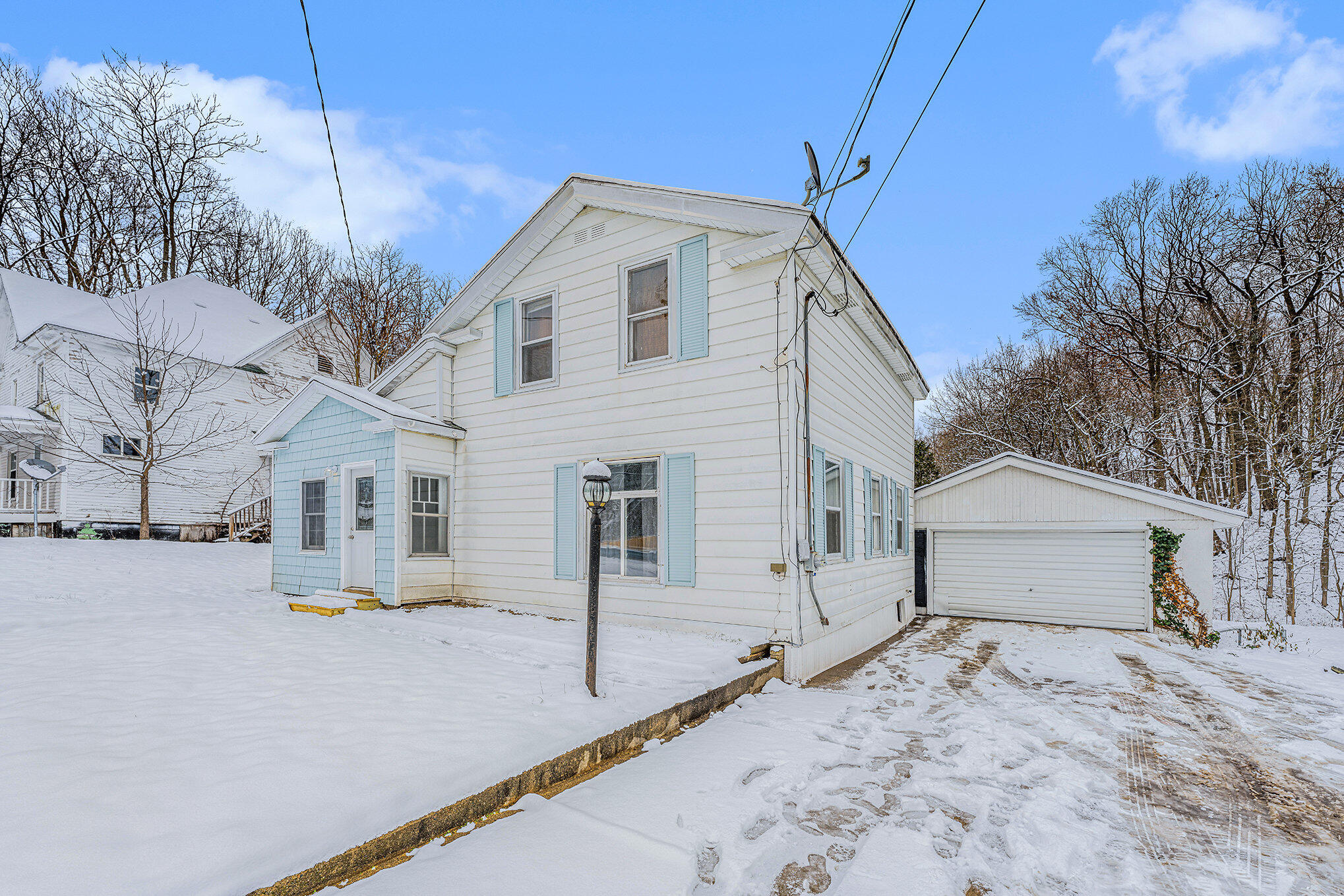 420 N Main Street Property Photo 17