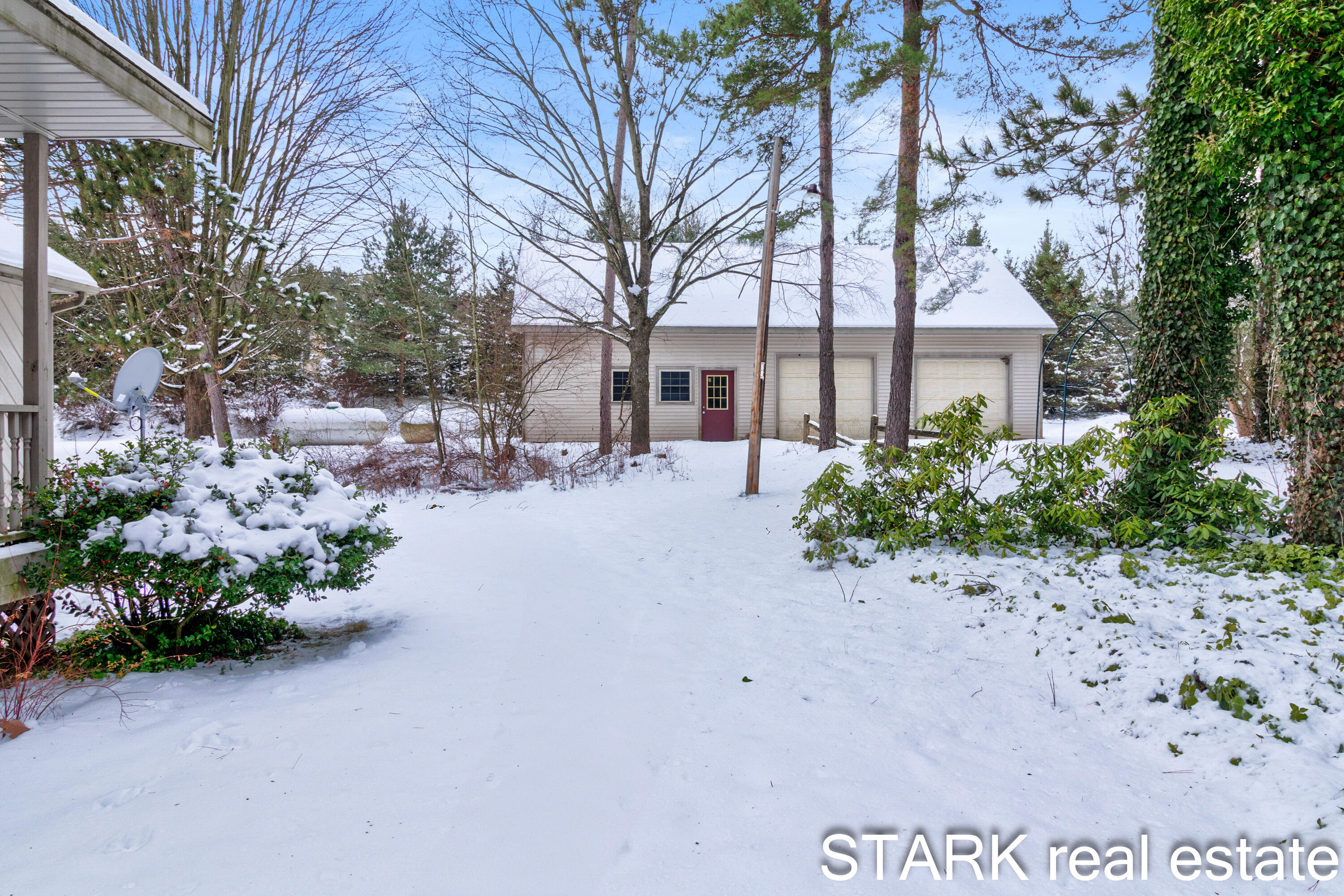 1493 W M 20 Property Photo 2
