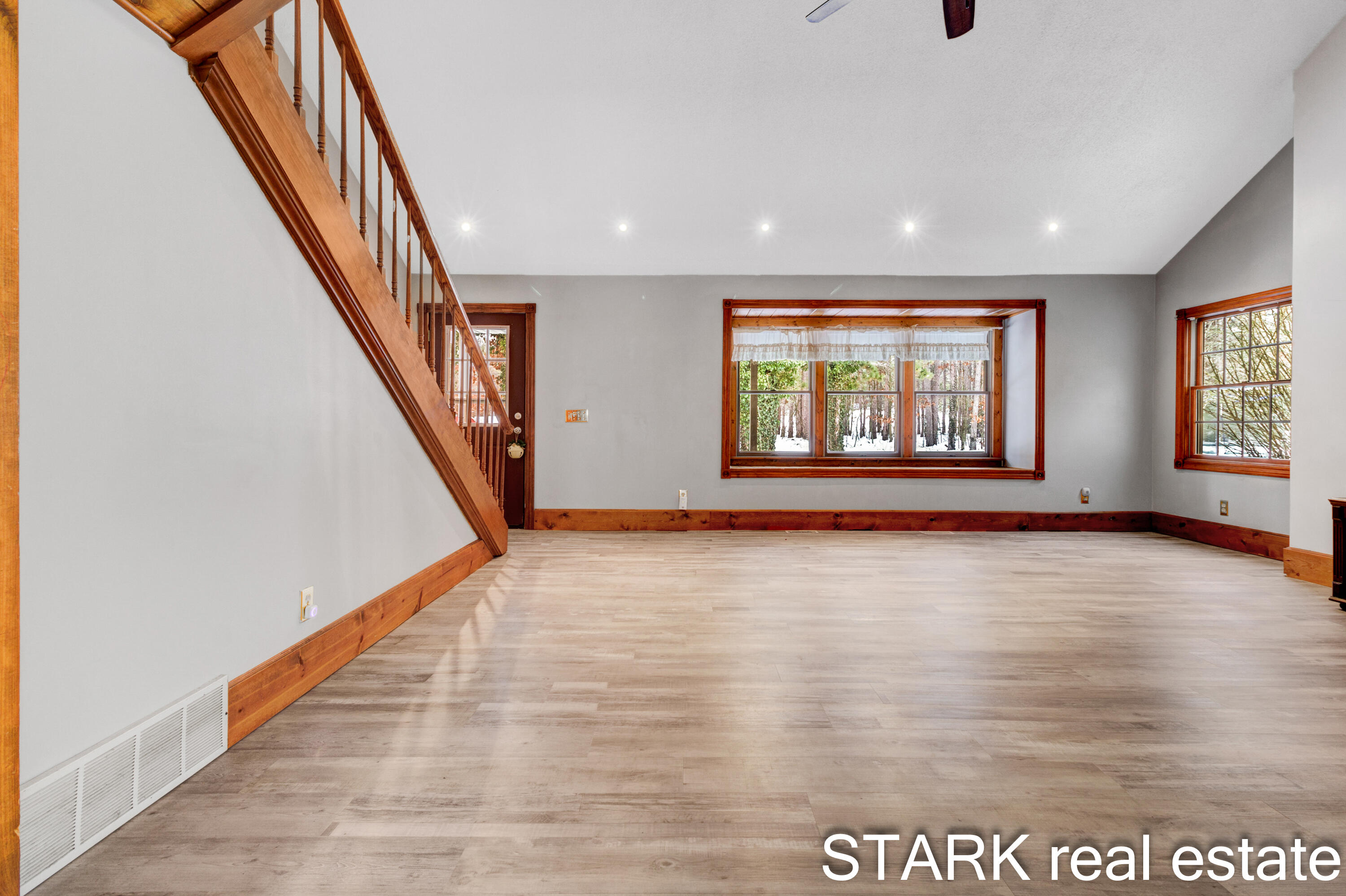 1493 W M 20 Property Photo 8