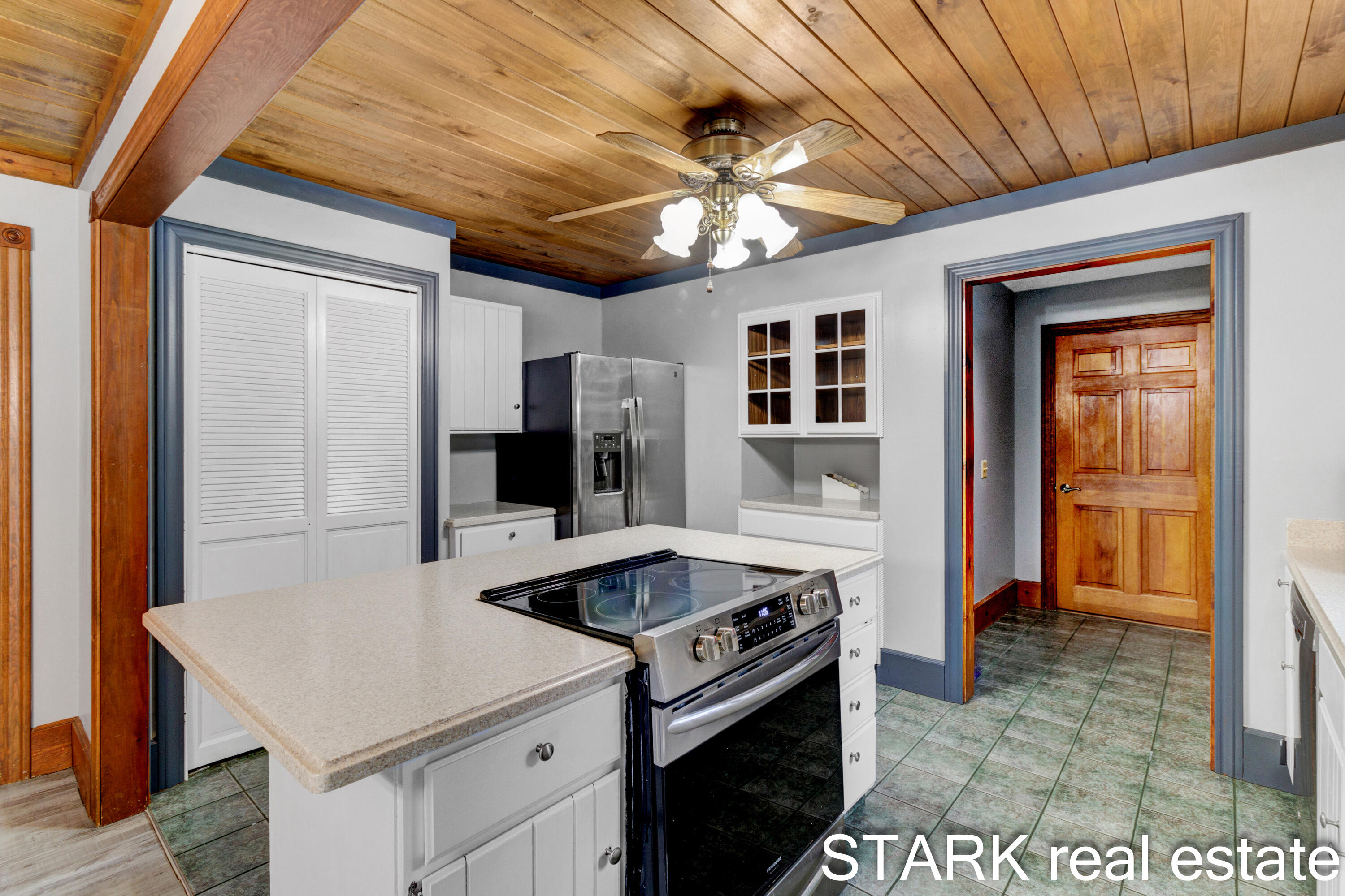 1493 W M 20 Property Photo 12
