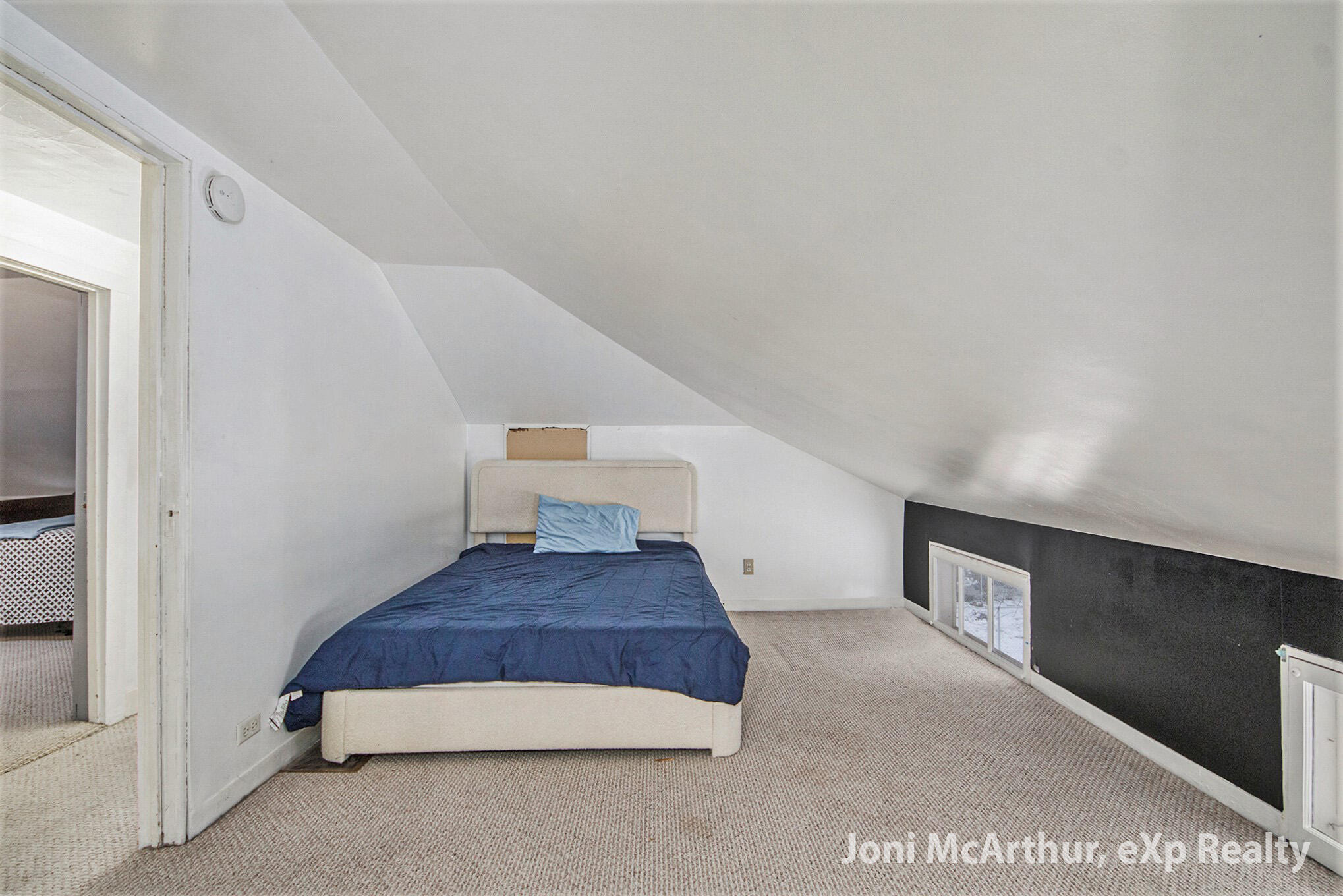 713 W Cass Street Property Photo 11