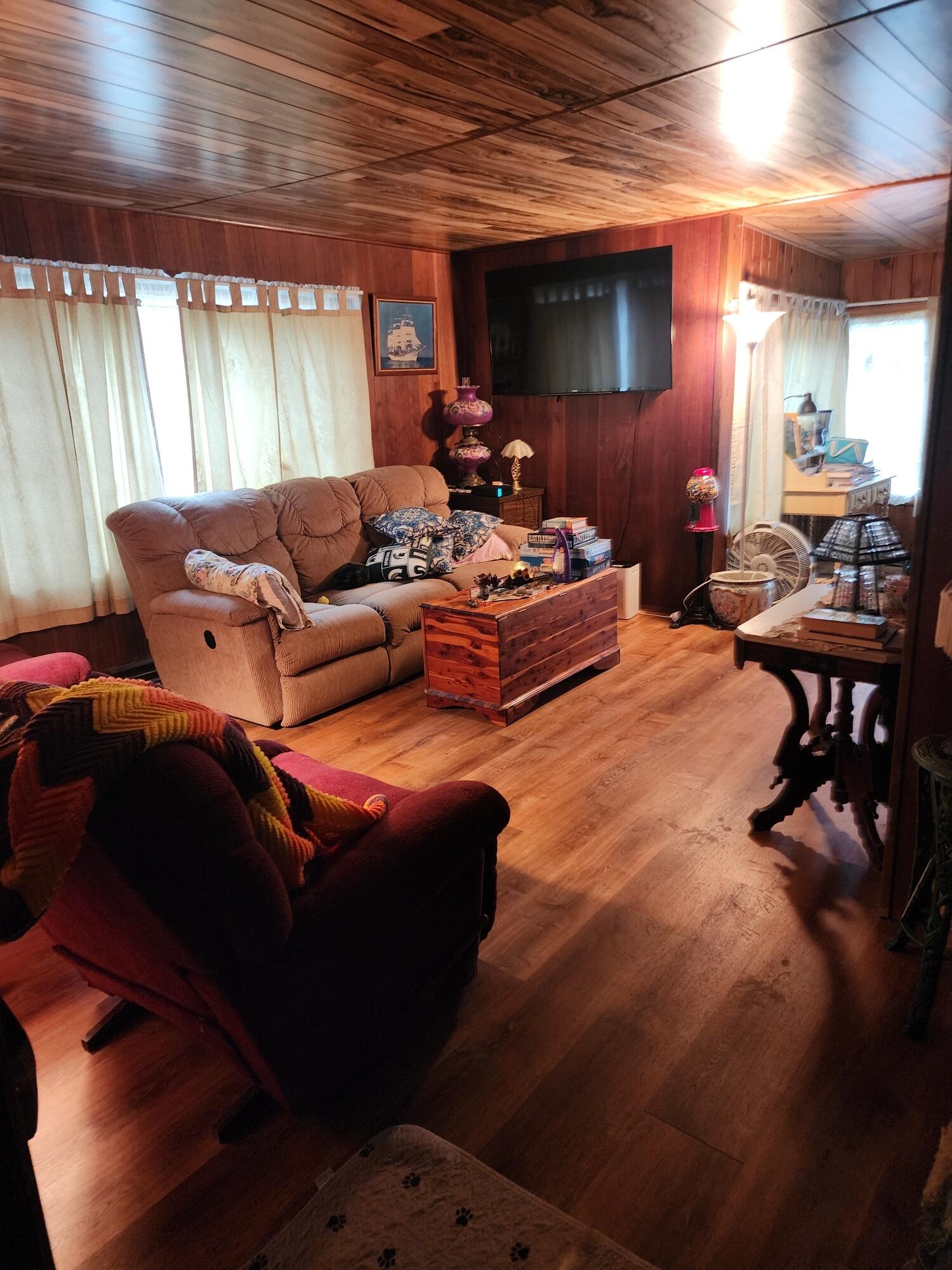 706 W Pontaluna Road Property Photo 11