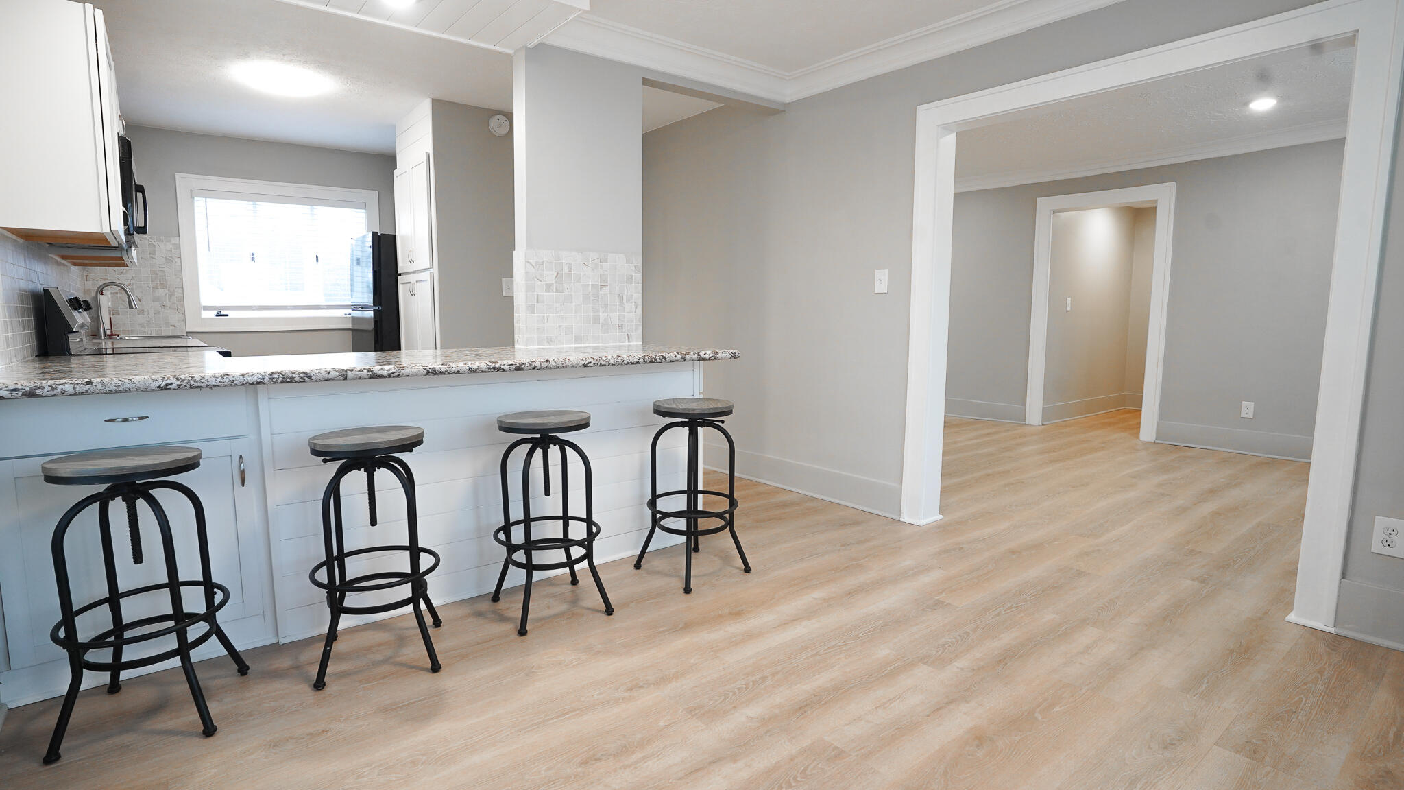 3261 Wilson Avenue Sw Property Photo 3