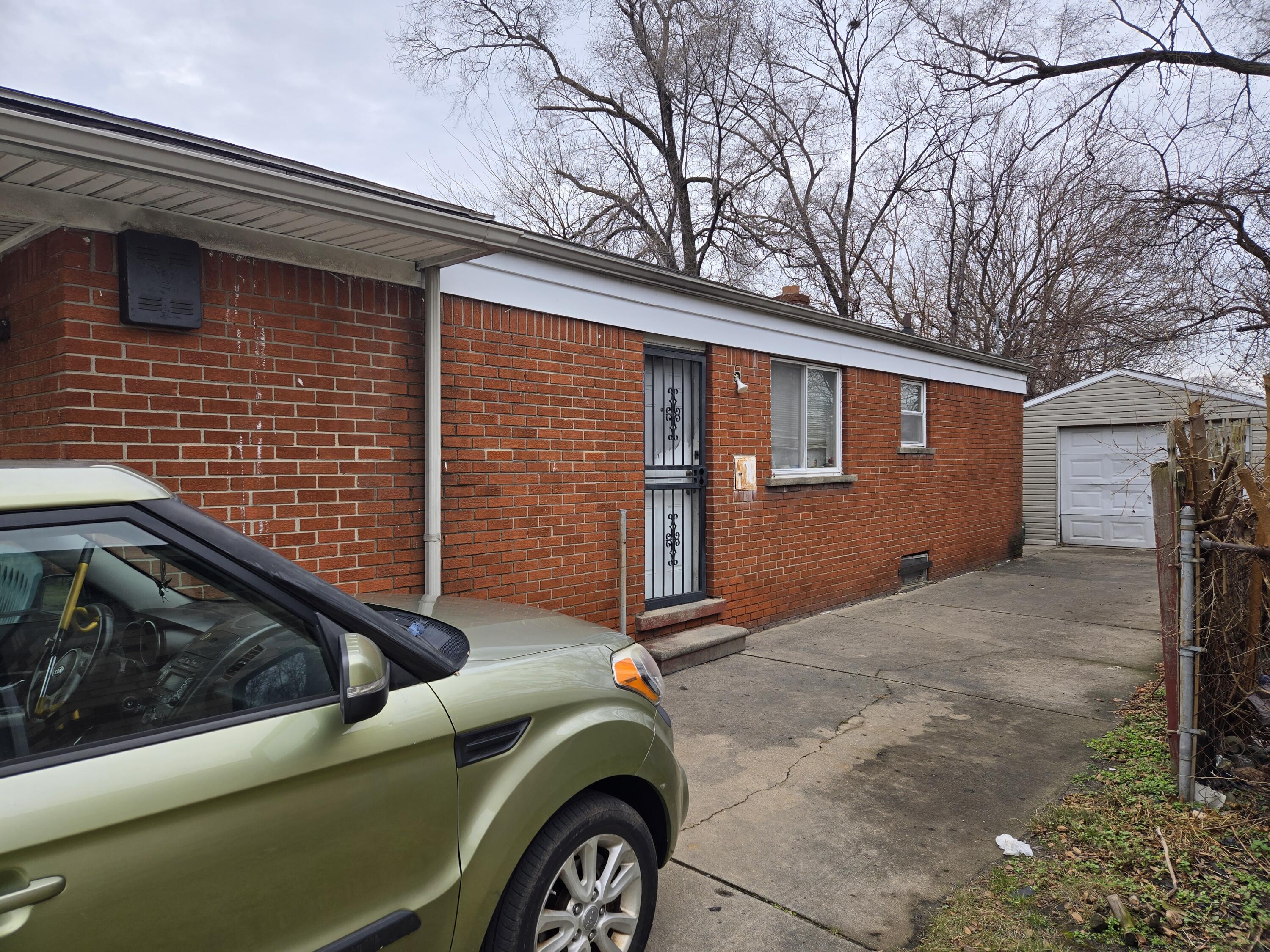 20428 Wyoming Avenue Property Photo 2