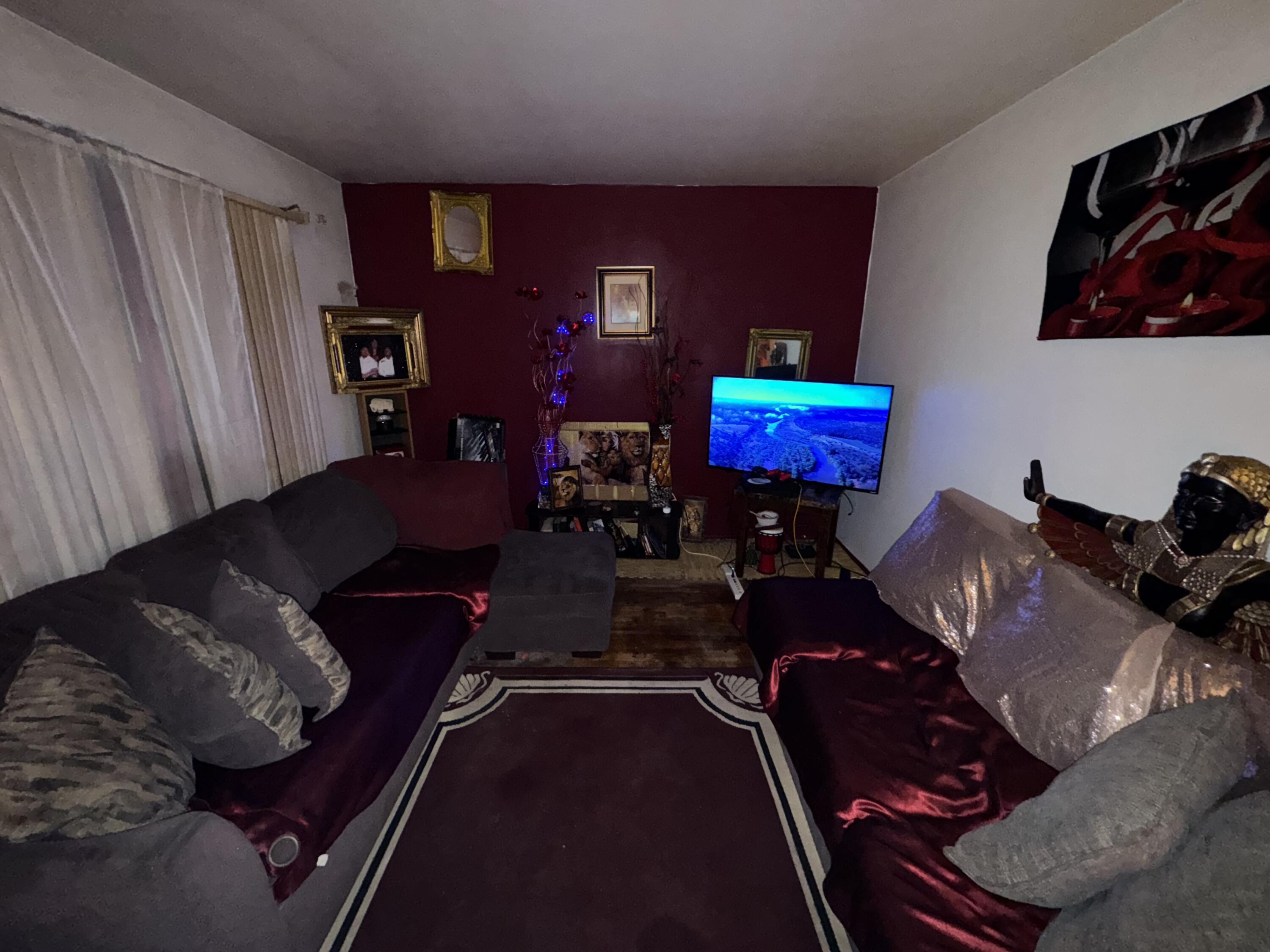 20428 Wyoming Avenue Property Photo 4