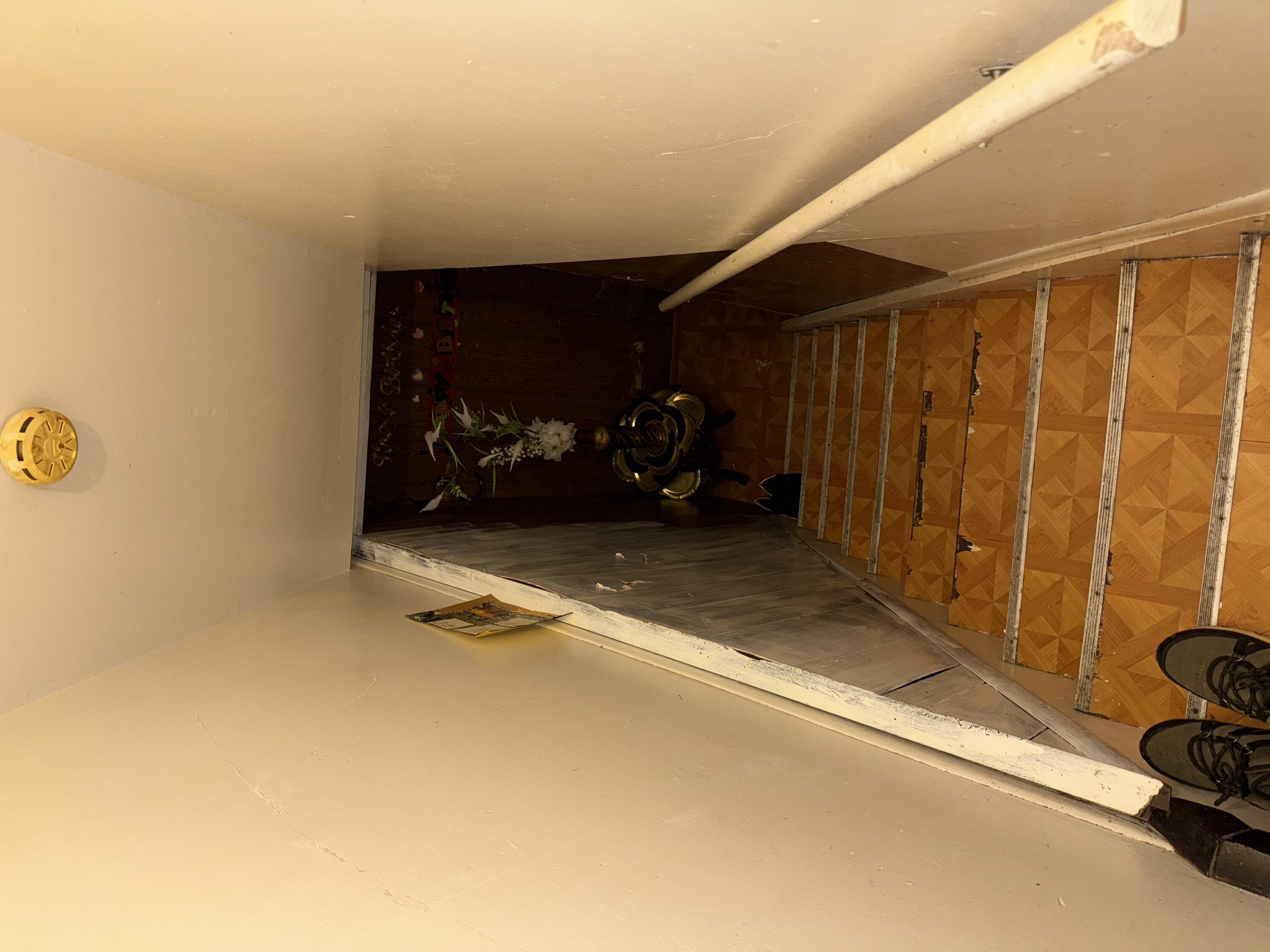 20428 Wyoming Avenue Property Photo 12