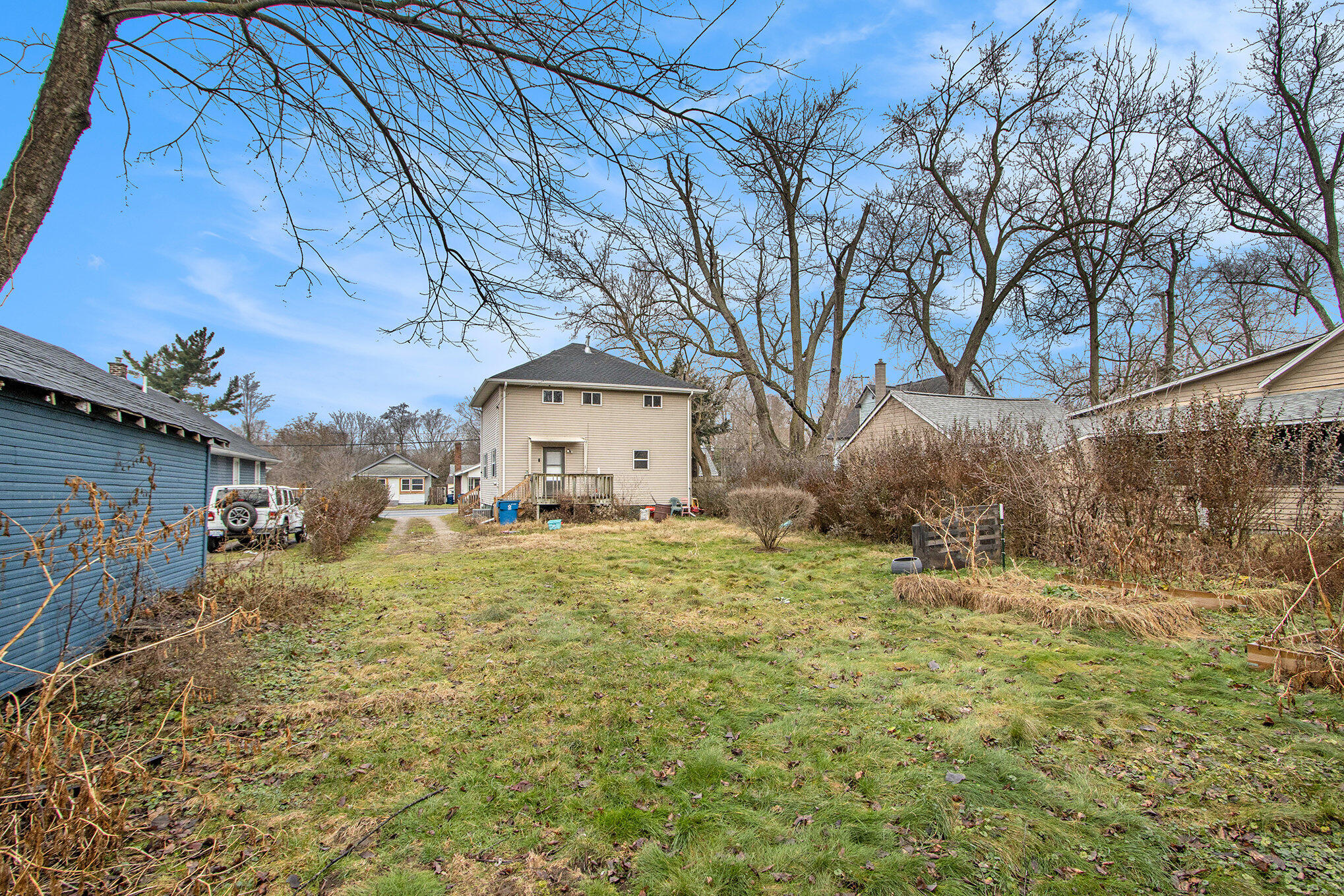 2120 E Main Street Property Photo 16