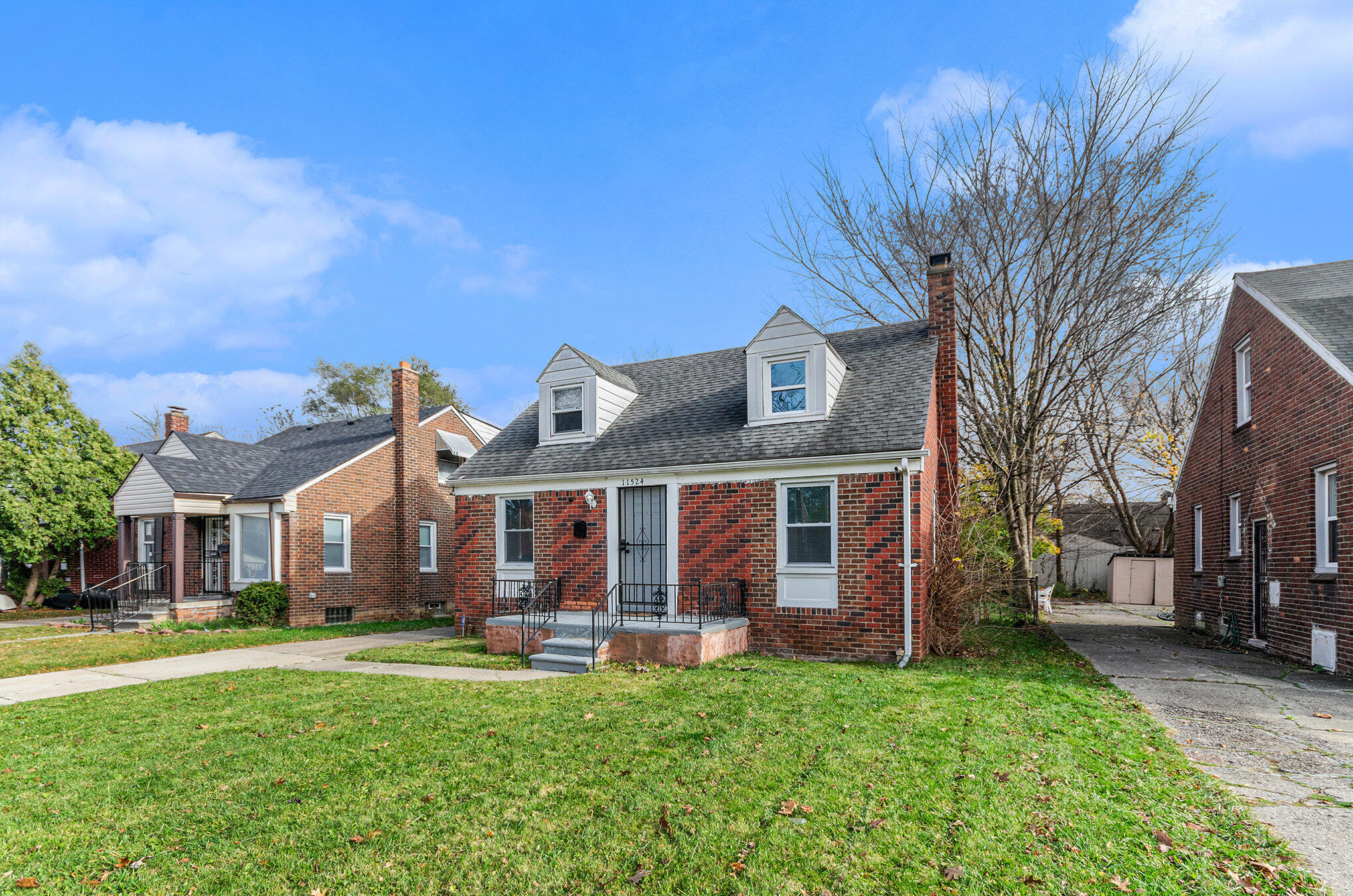 11524 Balfour Road Property Photo 2