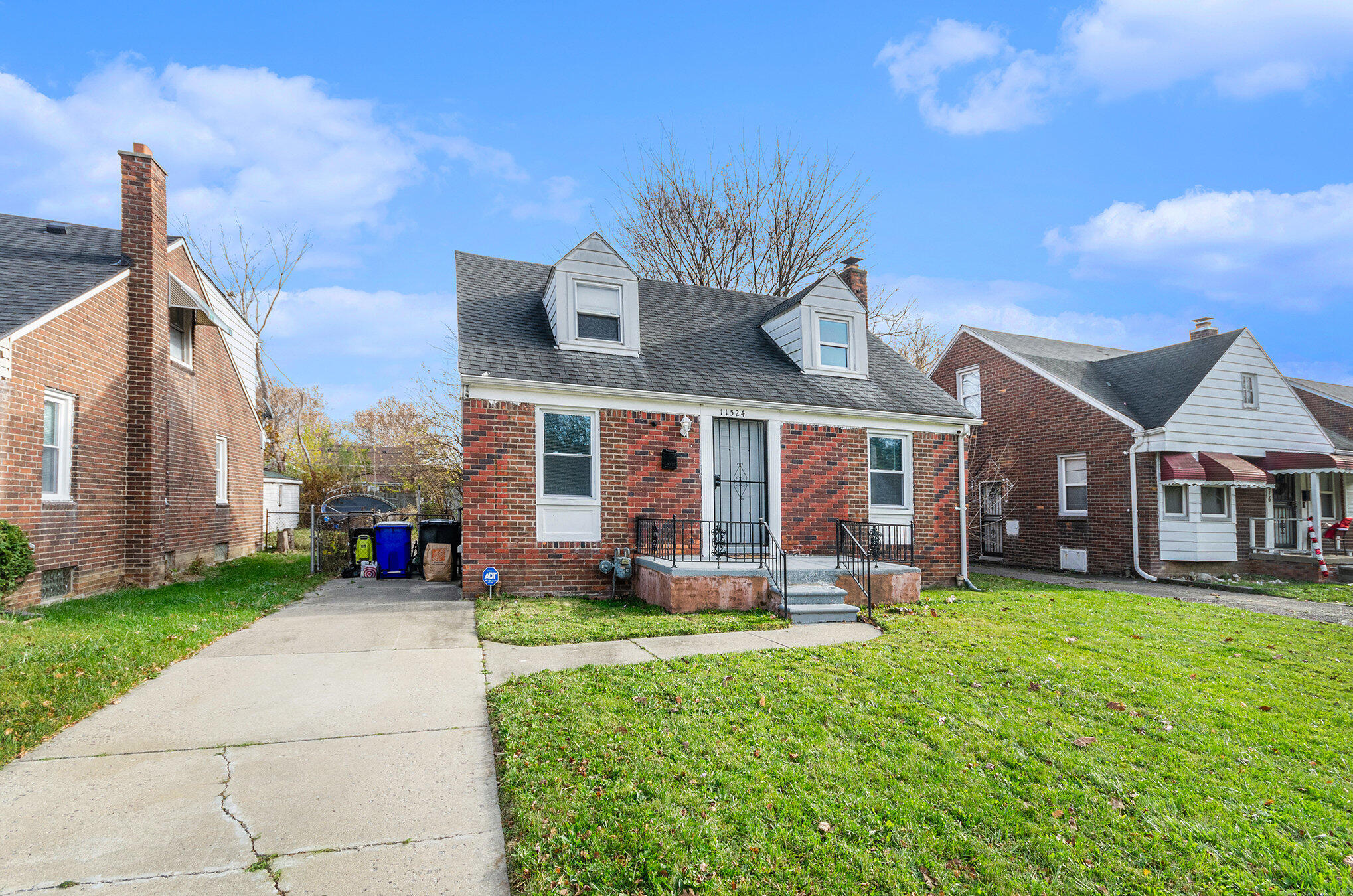 11524 Balfour Road Property Photo 3