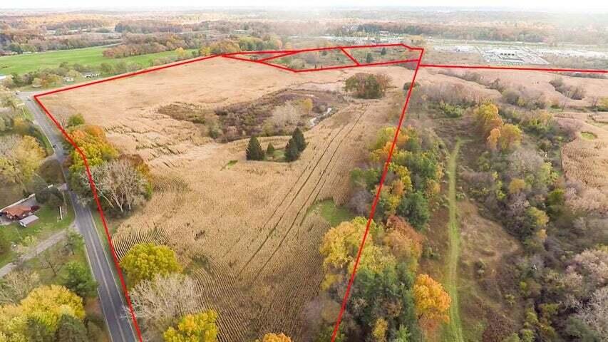 2640 Seymour Road Property Photo 3