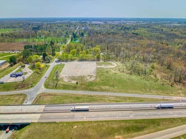 2496 N Parma Road Property Photo 2