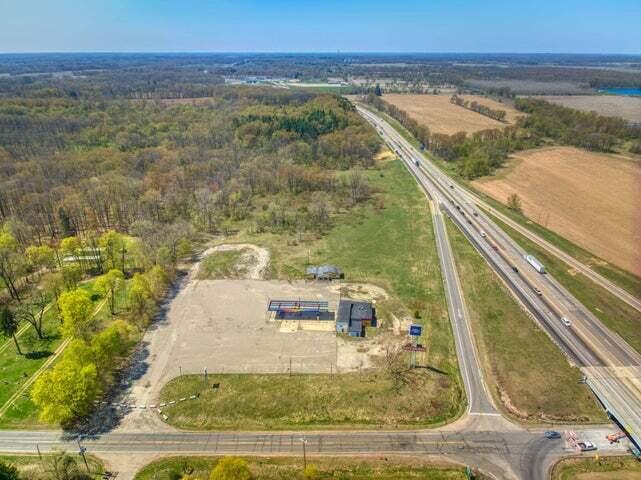 2496 N Parma Road Property Photo 8