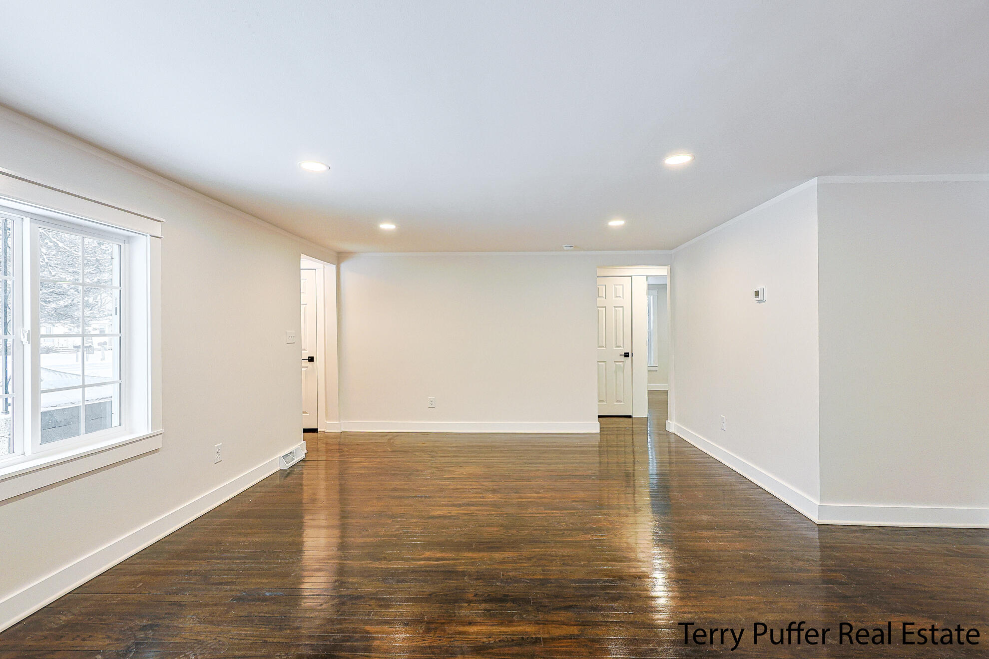 3350 Reginald Drive Property Photo 4