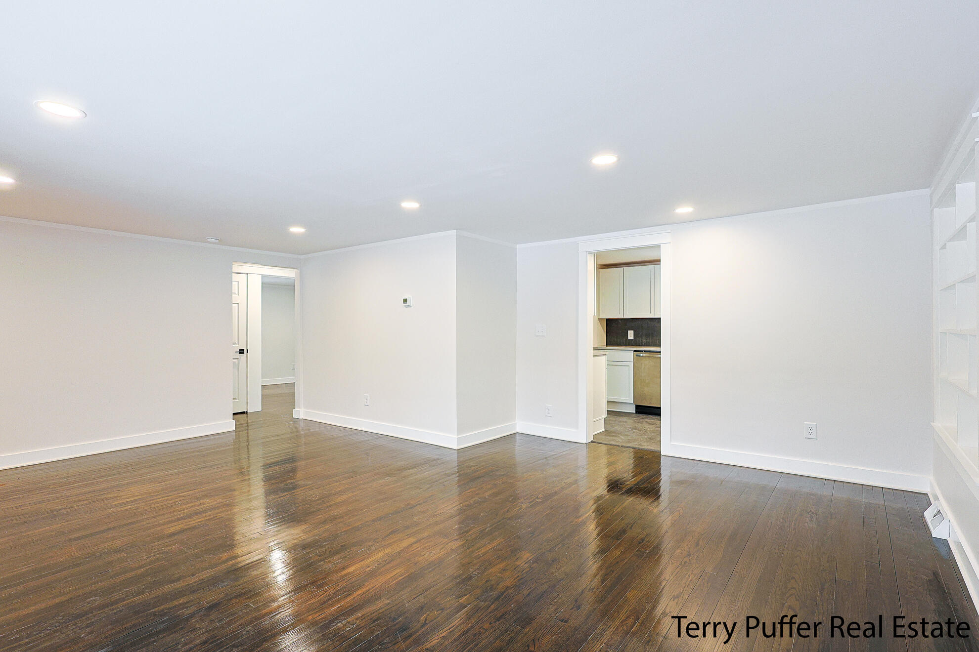 3350 Reginald Drive Property Photo 5