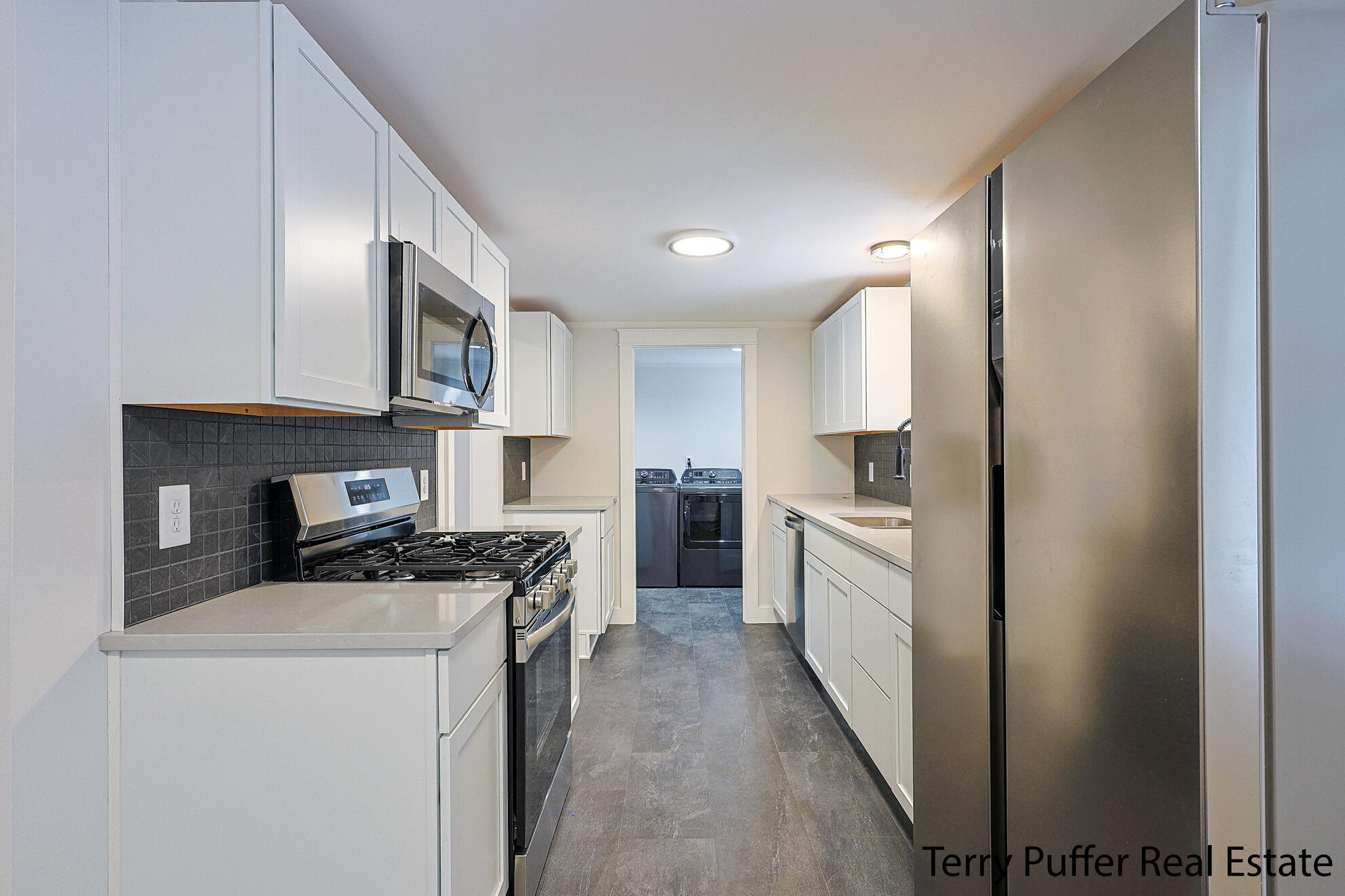 3350 Reginald Drive Property Photo 10