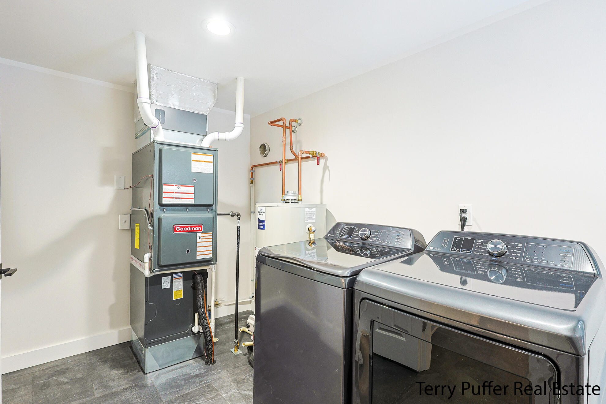 3350 Reginald Drive Property Photo 19