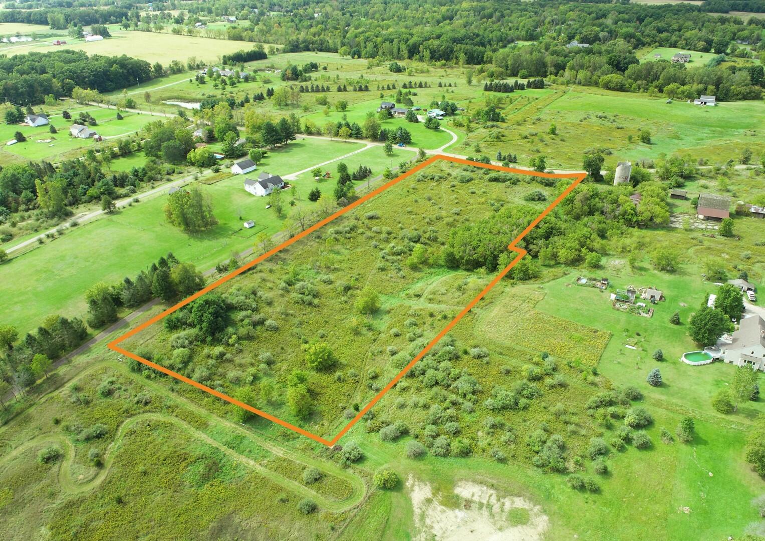 5080 Crandall Road Property Photo 3