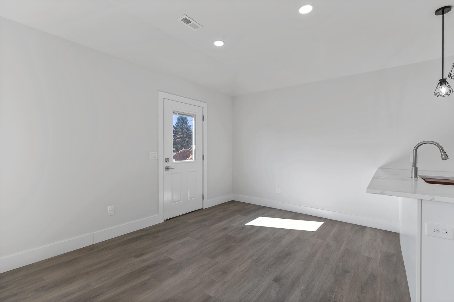 2019 Green Acres Drive Property Photo 13